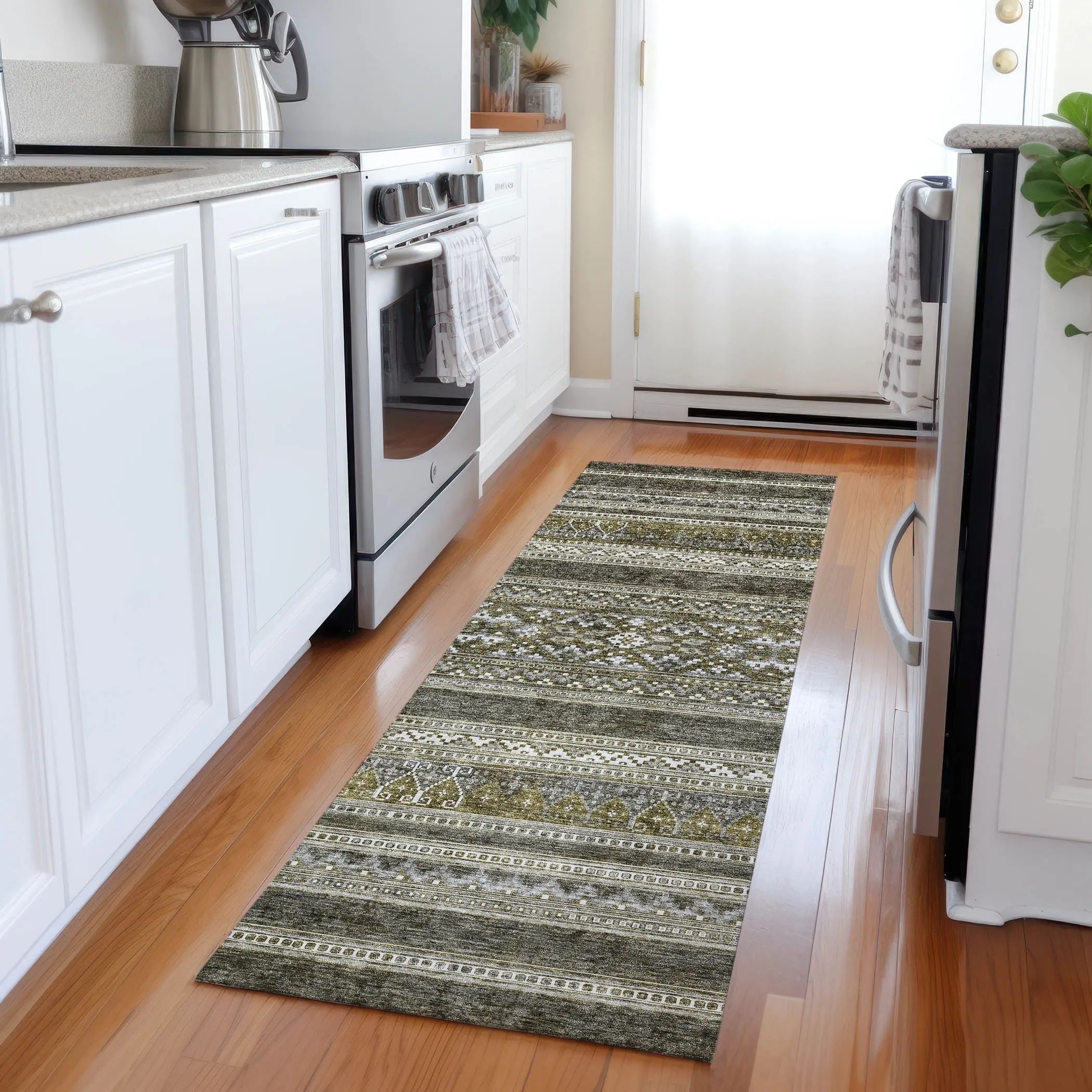 Machine Washable Indoor/ Outdoor Chantille Boho Tribal Rug