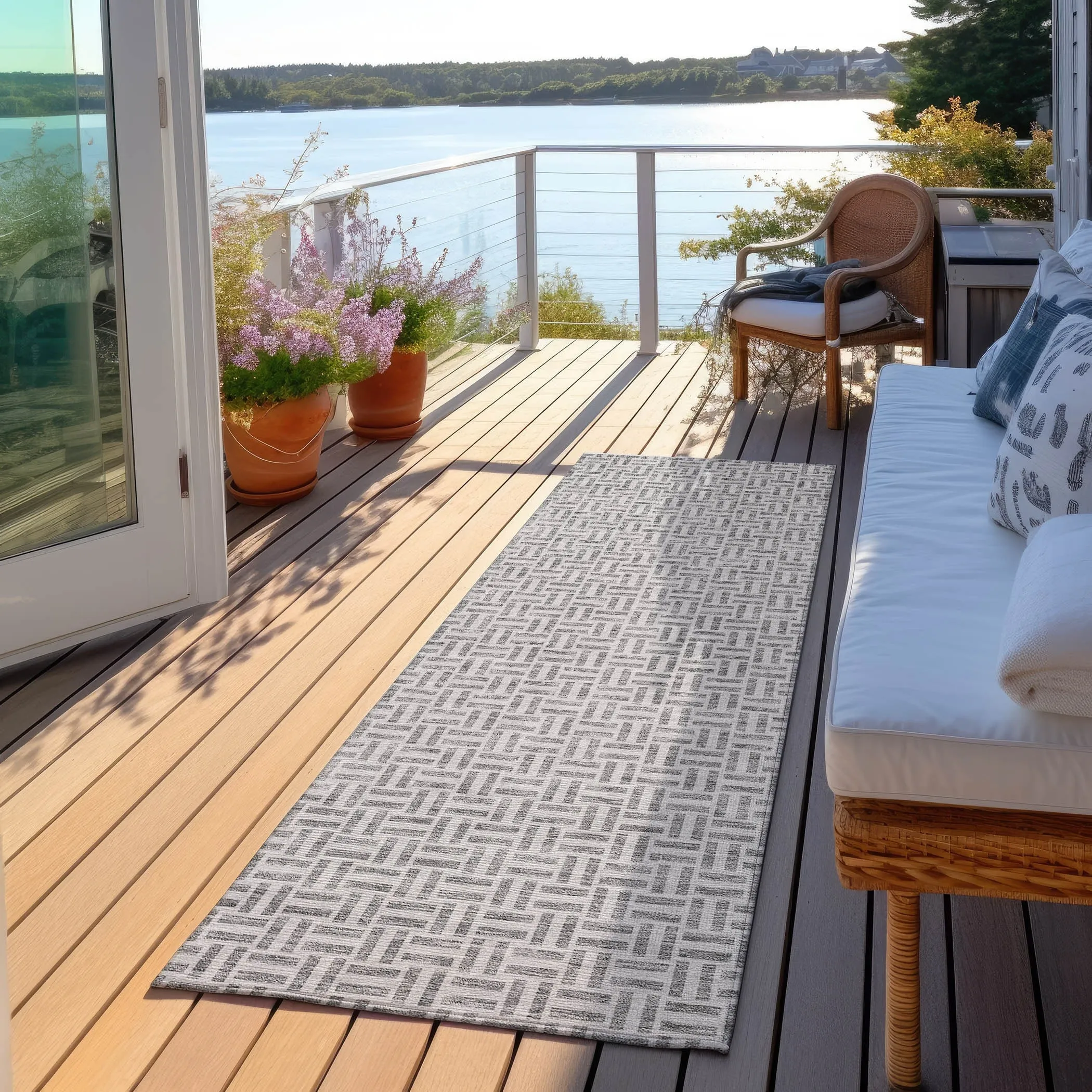 Machine Washable Indoor/ Outdoor Chantille Contemporary Casual Rug