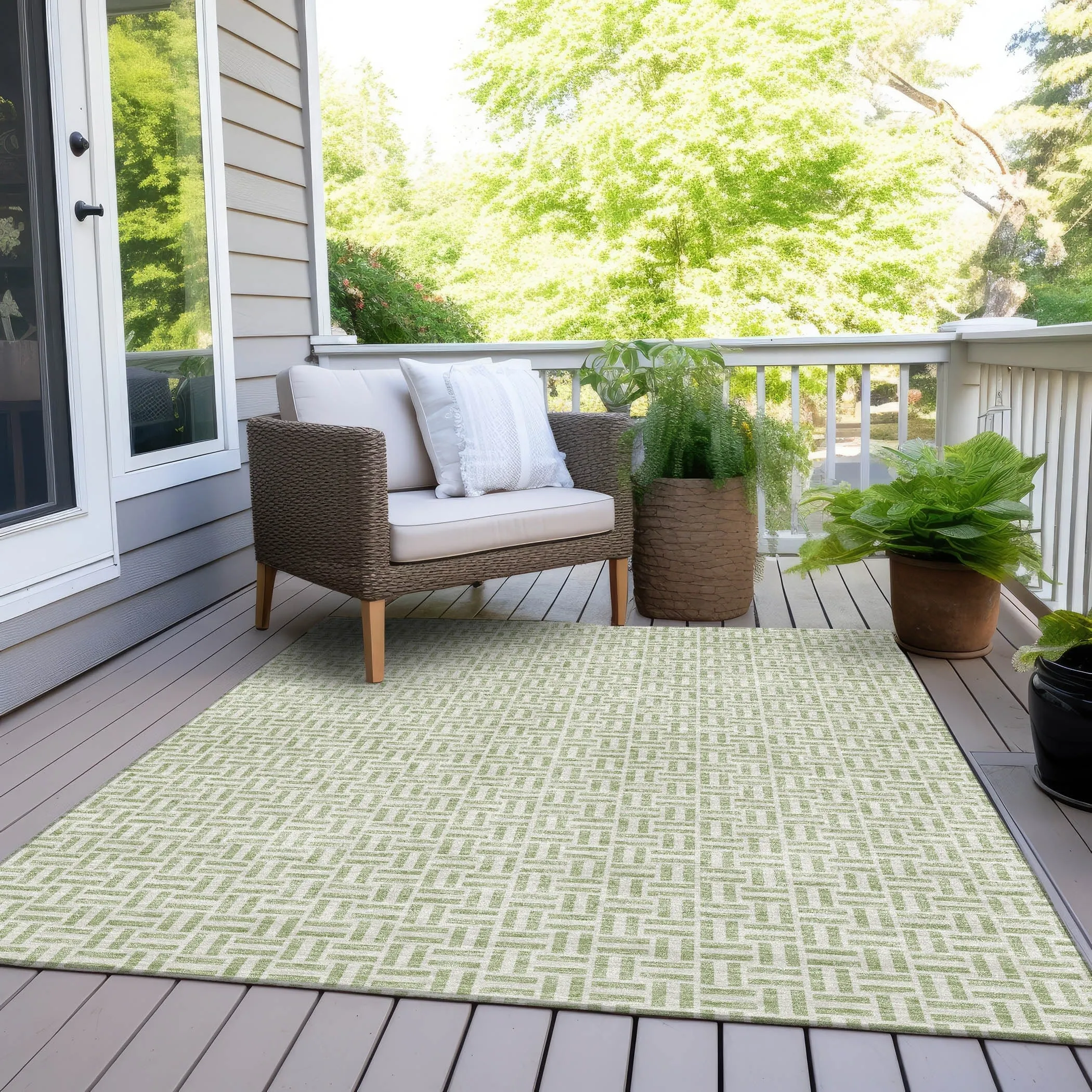 Machine Washable Indoor/ Outdoor Chantille Contemporary Casual Rug