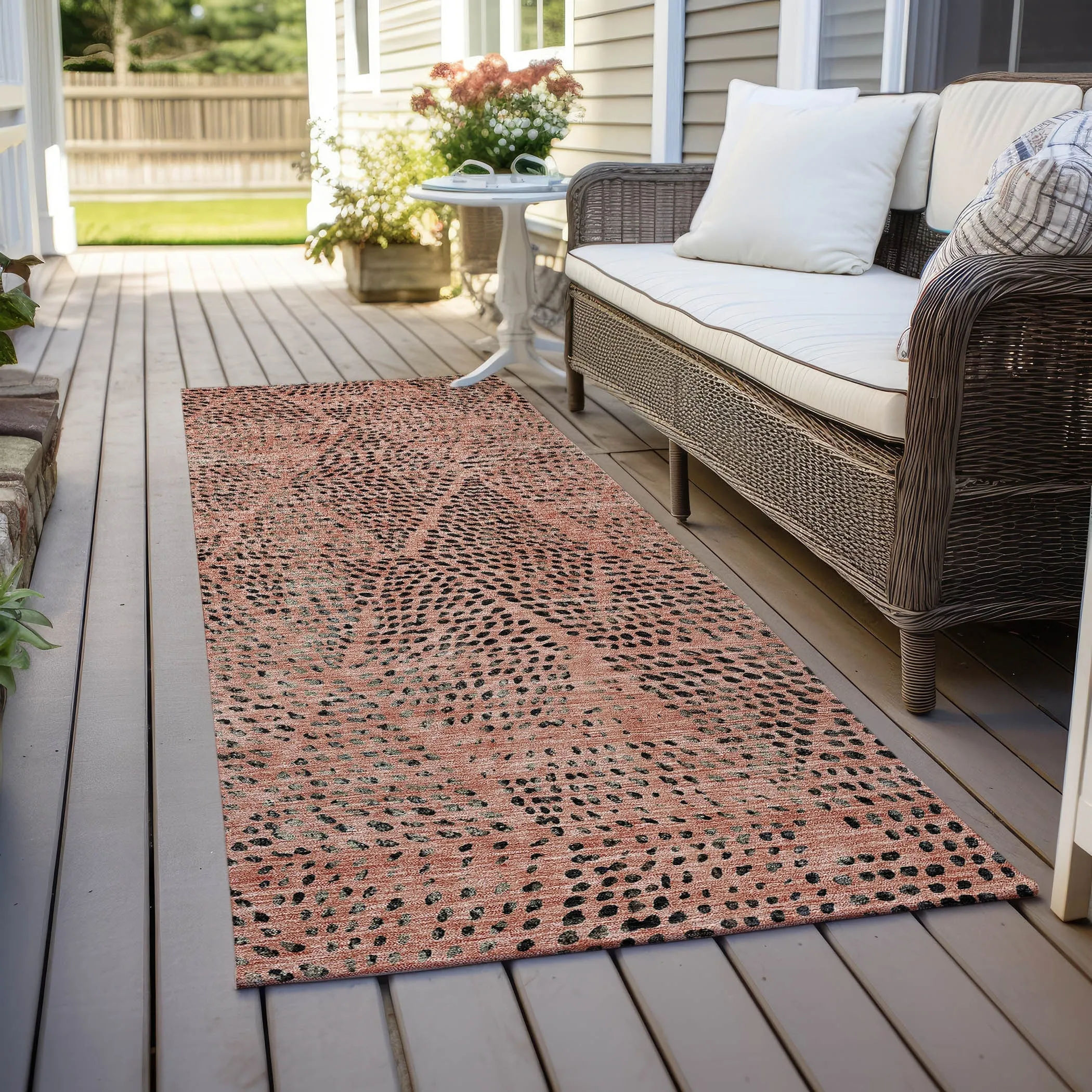 Machine Washable Indoor/ Outdoor Chantille Contemporary Diamonds Rug