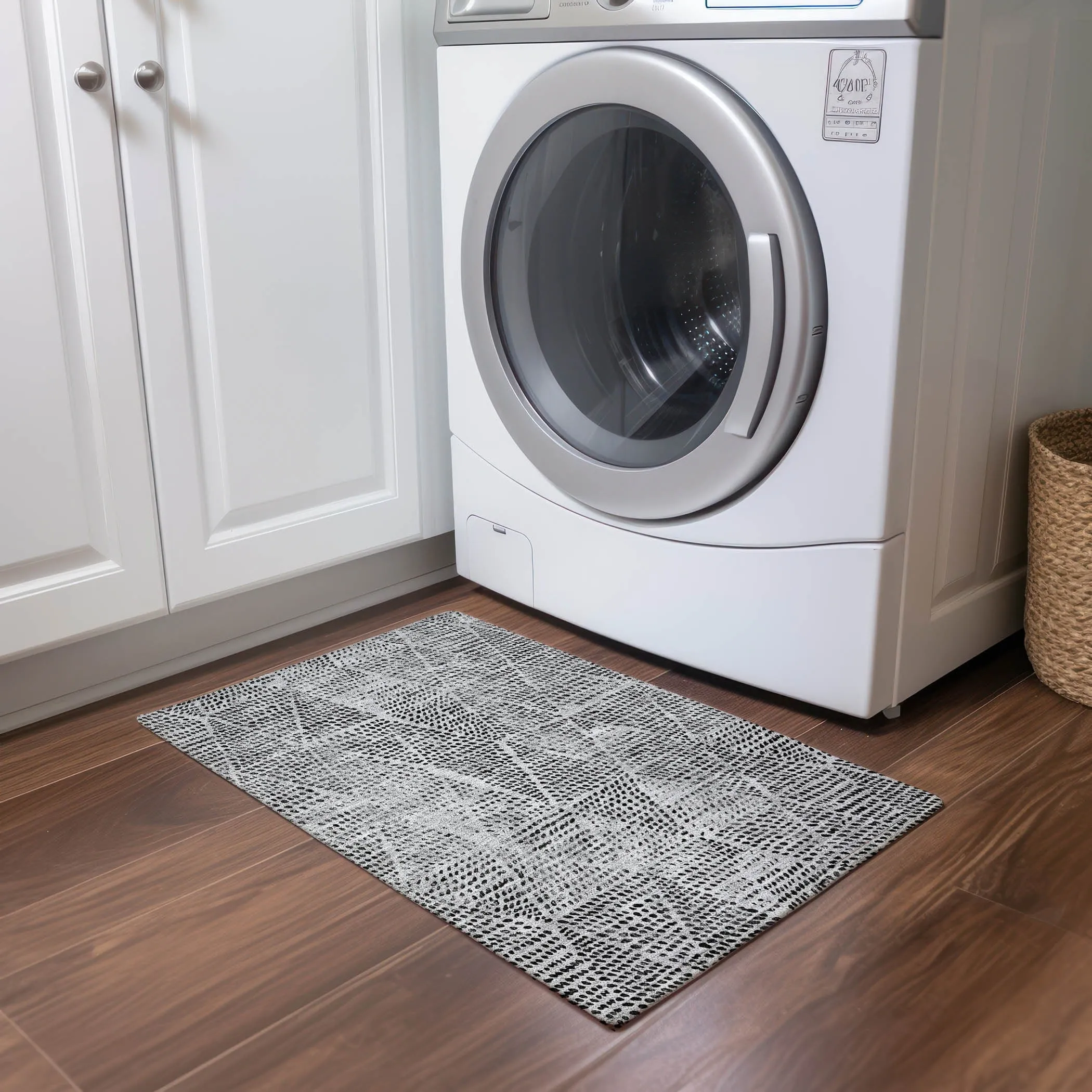 Machine Washable Indoor/ Outdoor Chantille Contemporary Diamonds Rug