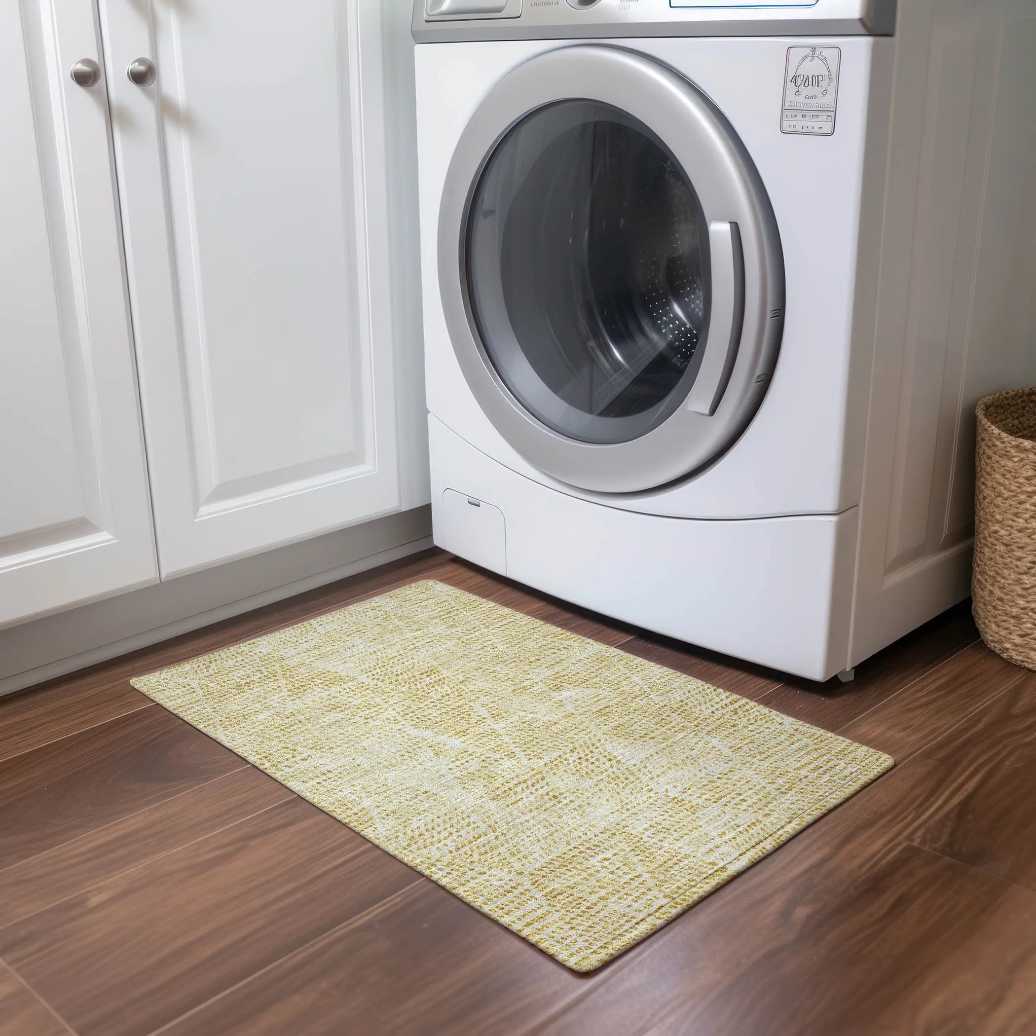 Machine Washable Indoor/ Outdoor Chantille Contemporary Diamonds Rug