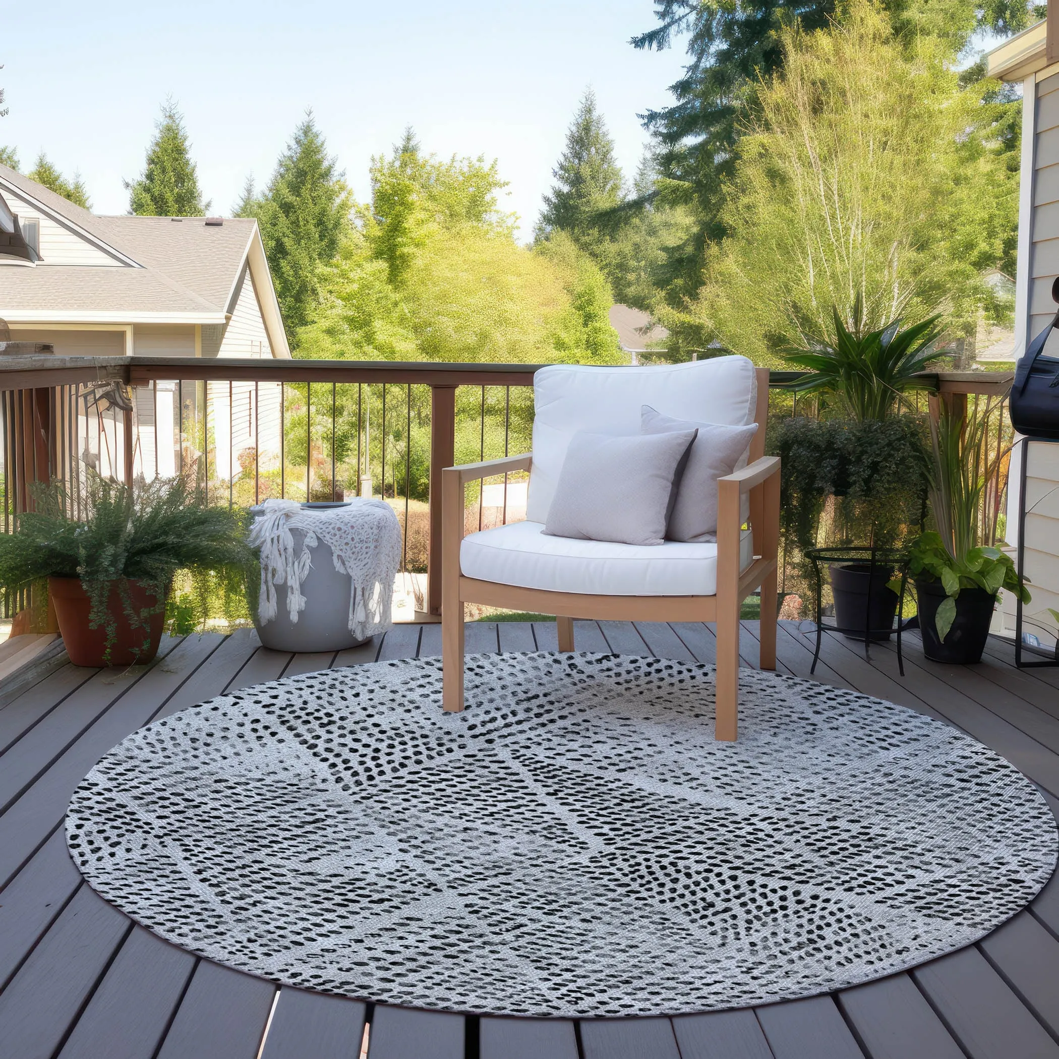 Machine Washable Indoor/ Outdoor Chantille Contemporary Diamonds Rug