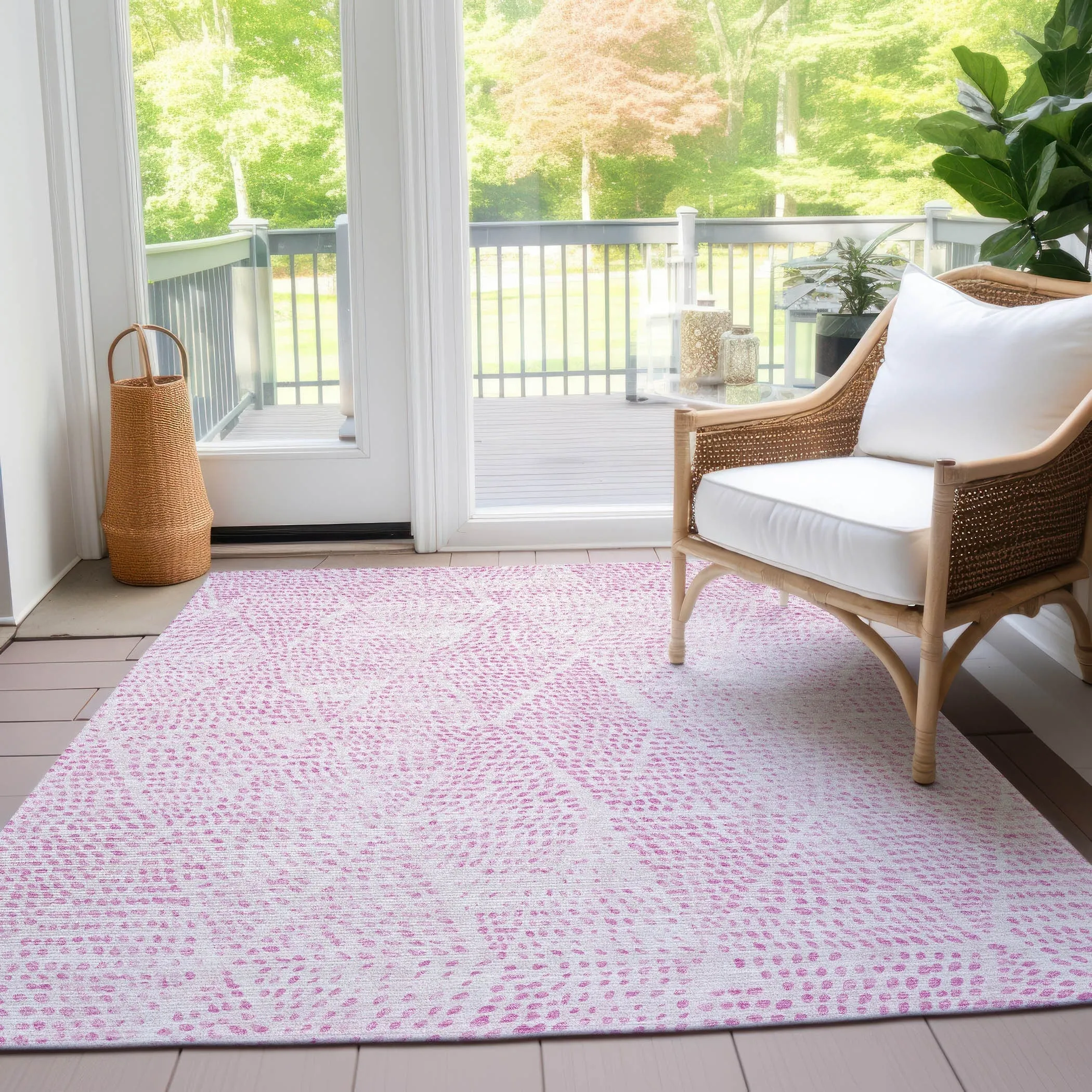 Machine Washable Indoor/ Outdoor Chantille Contemporary Diamonds Rug