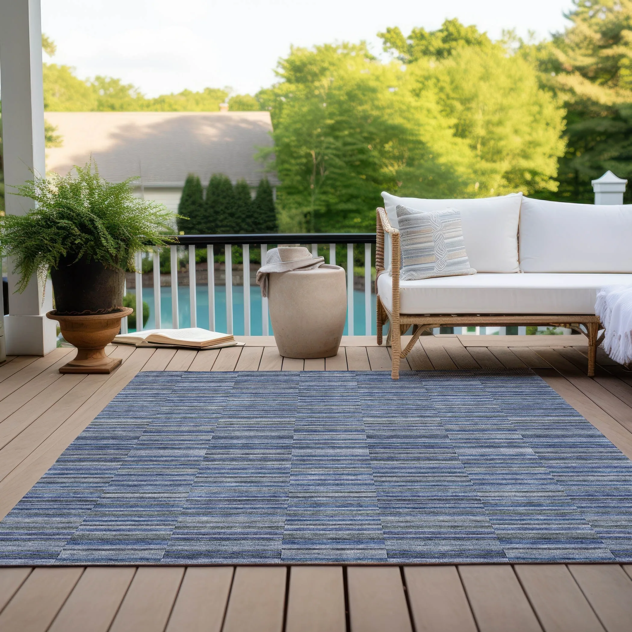 Machine Washable Indoor/ Outdoor Chantille Contemporary Geo Rug