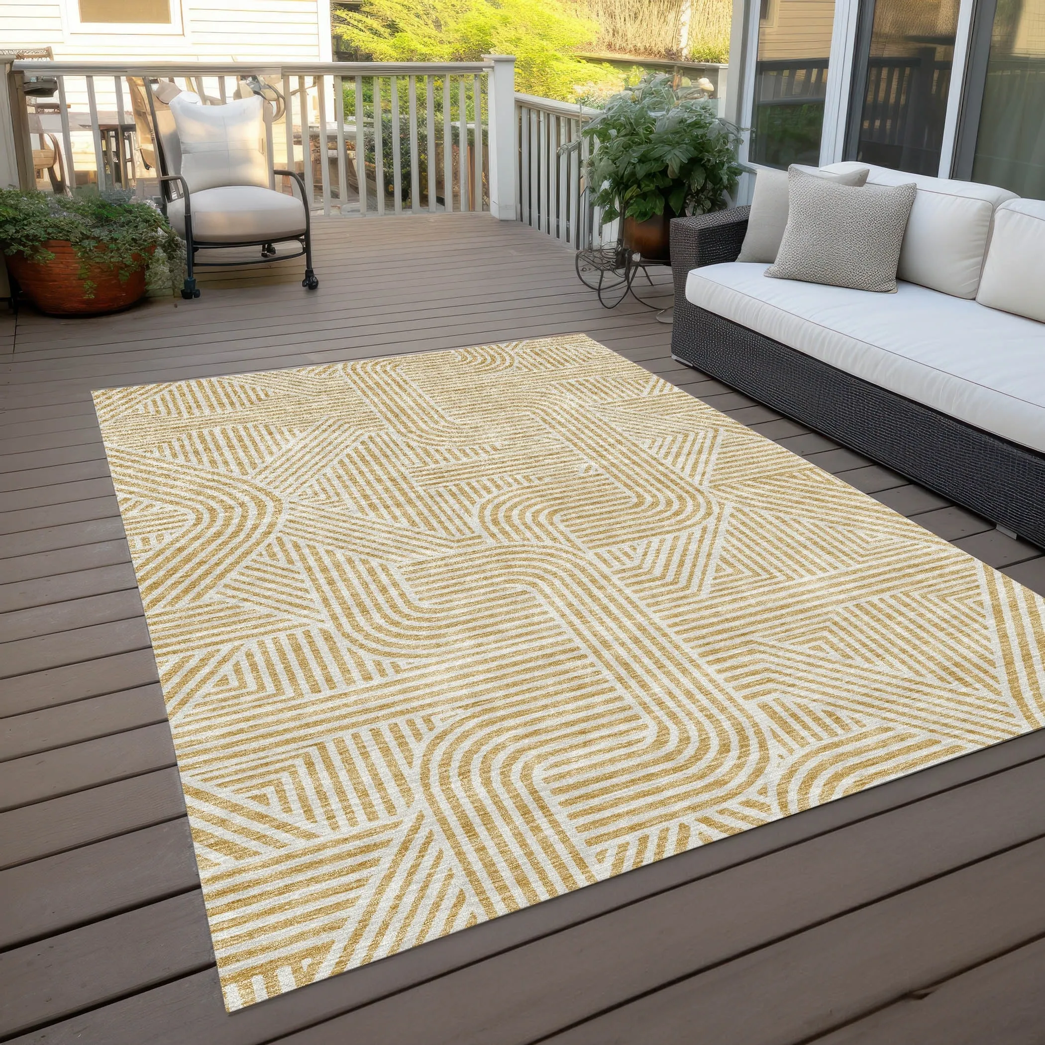 Machine Washable Indoor/ Outdoor Chantille Contemporary Geo Rug