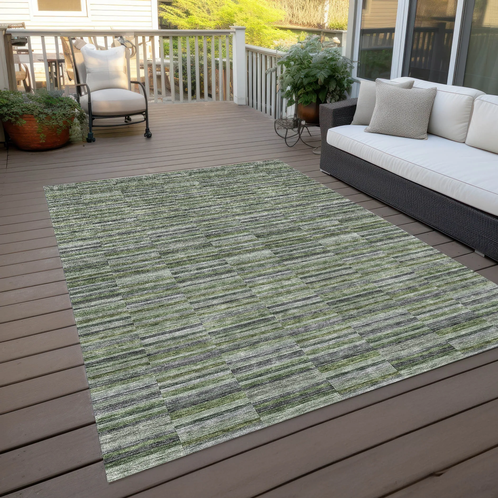 Machine Washable Indoor/ Outdoor Chantille Contemporary Geo Rug