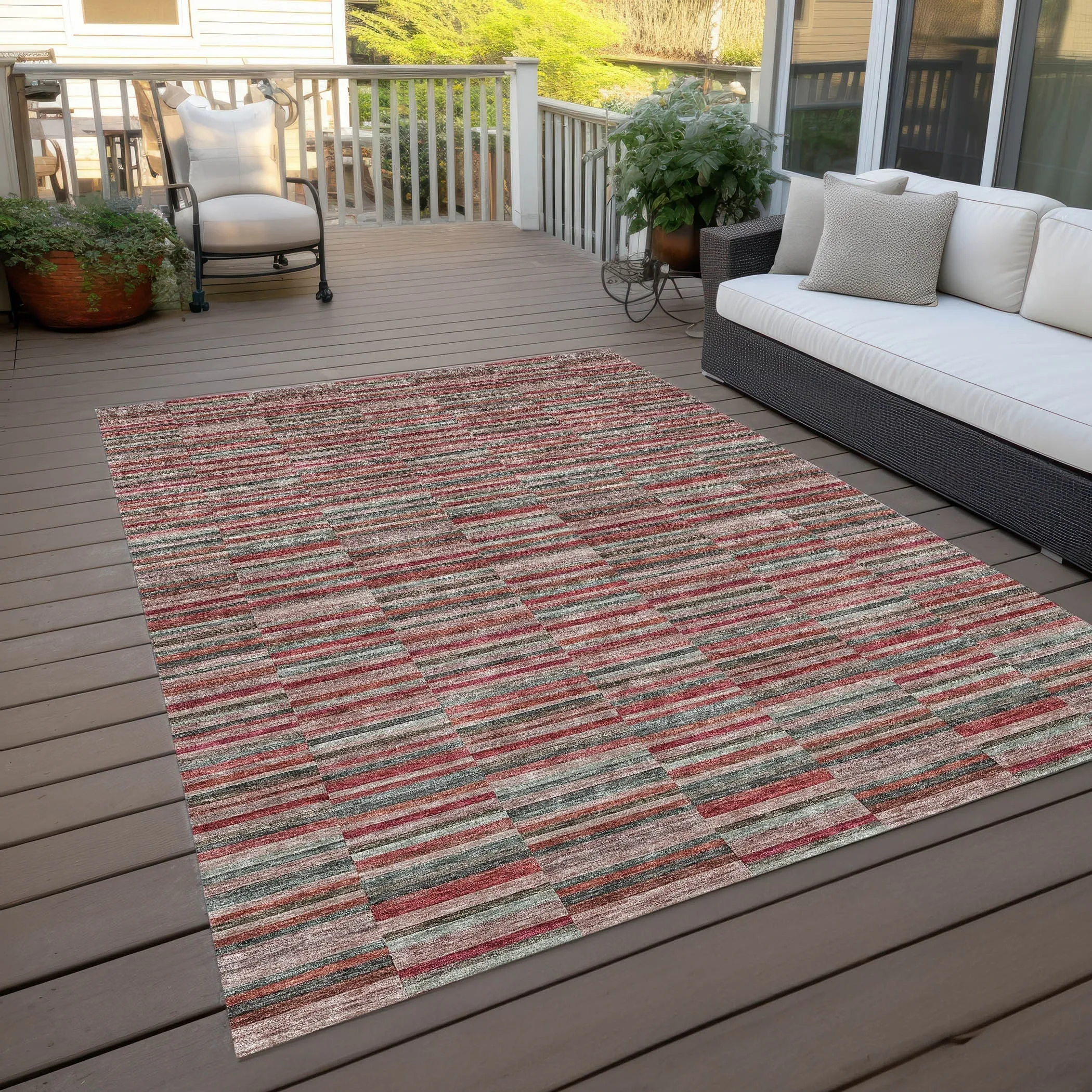 Machine Washable Indoor/ Outdoor Chantille Contemporary Geo Rug