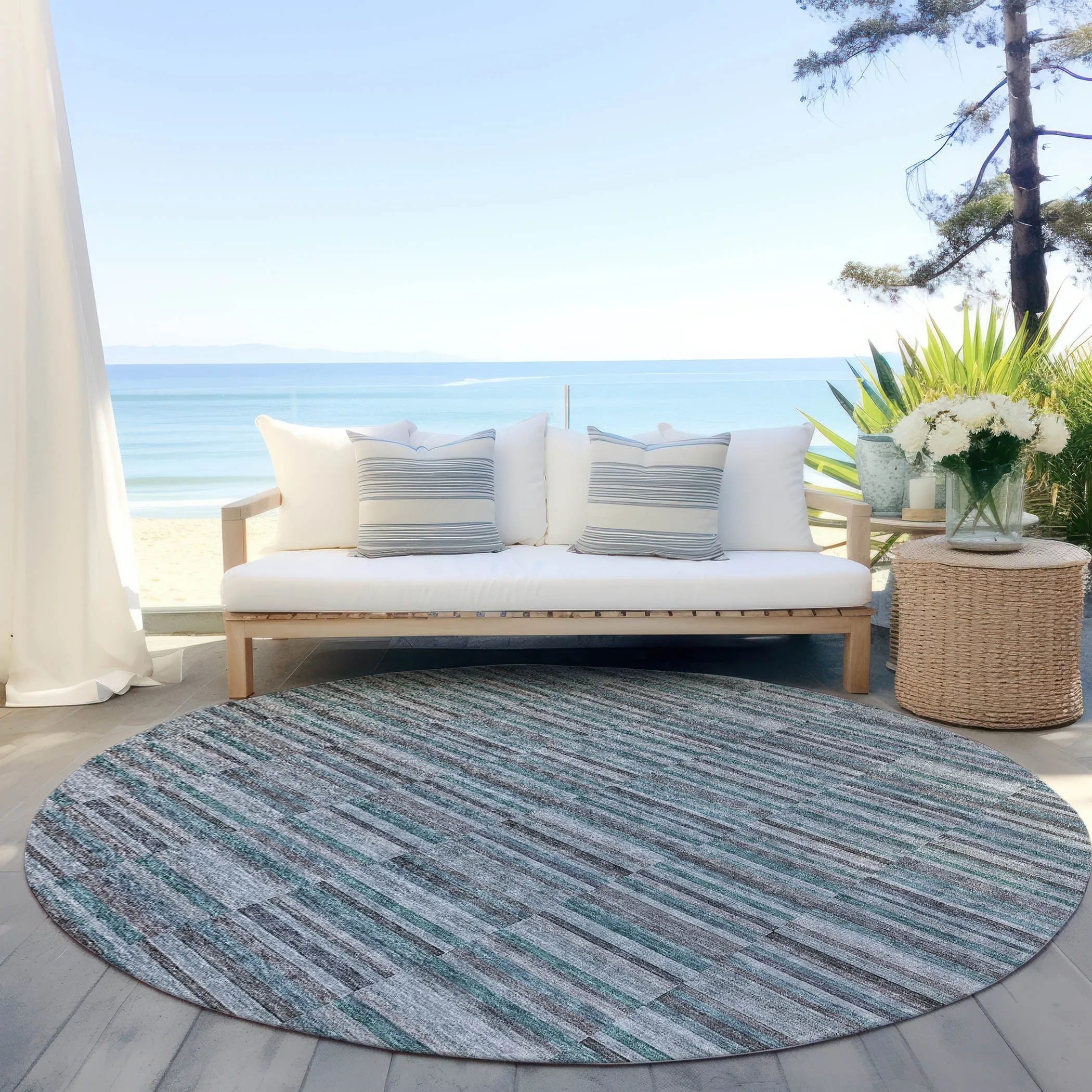 Machine Washable Indoor/ Outdoor Chantille Contemporary Geo Rug