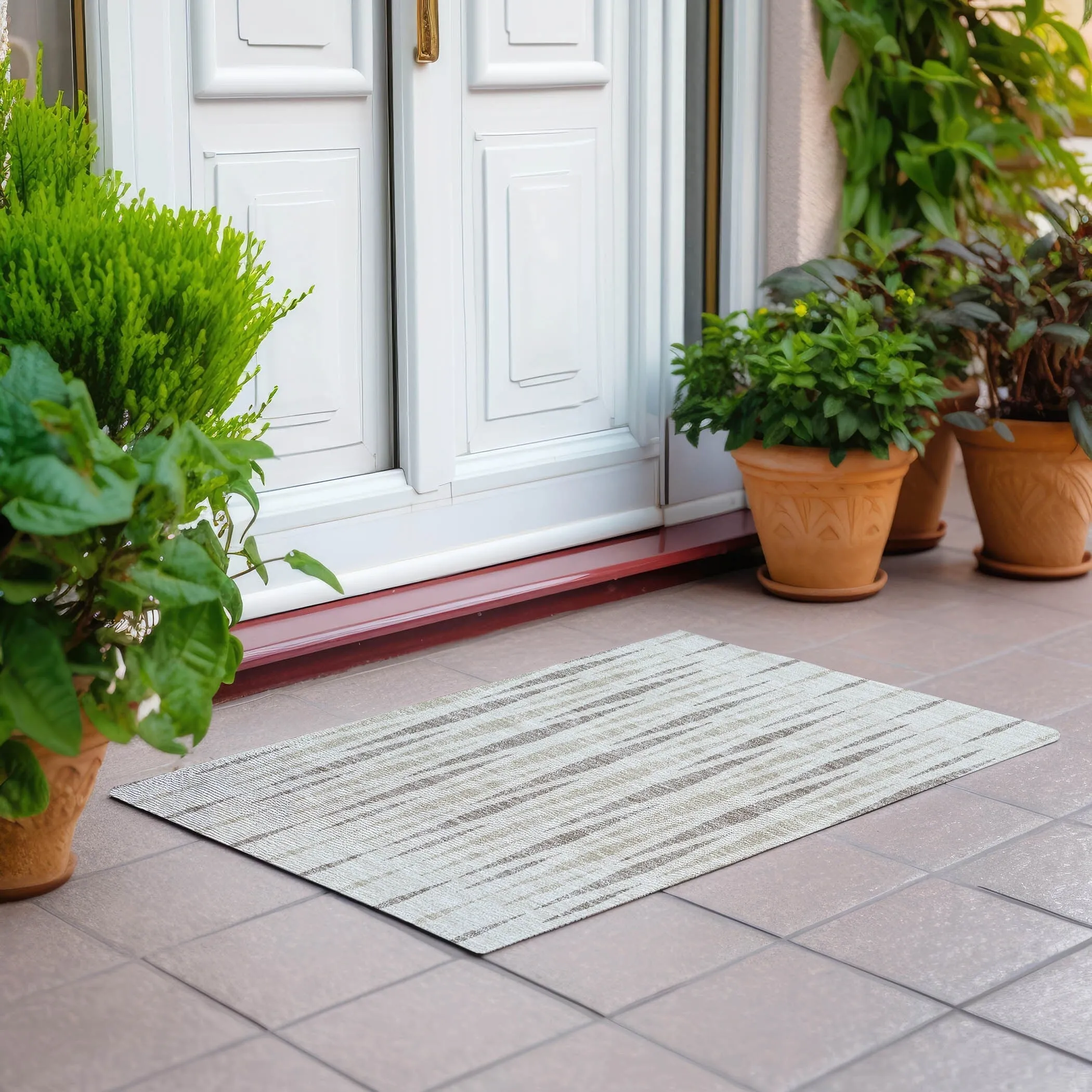 Machine Washable Indoor/ Outdoor Chantille Contemporary Mosaic Rug