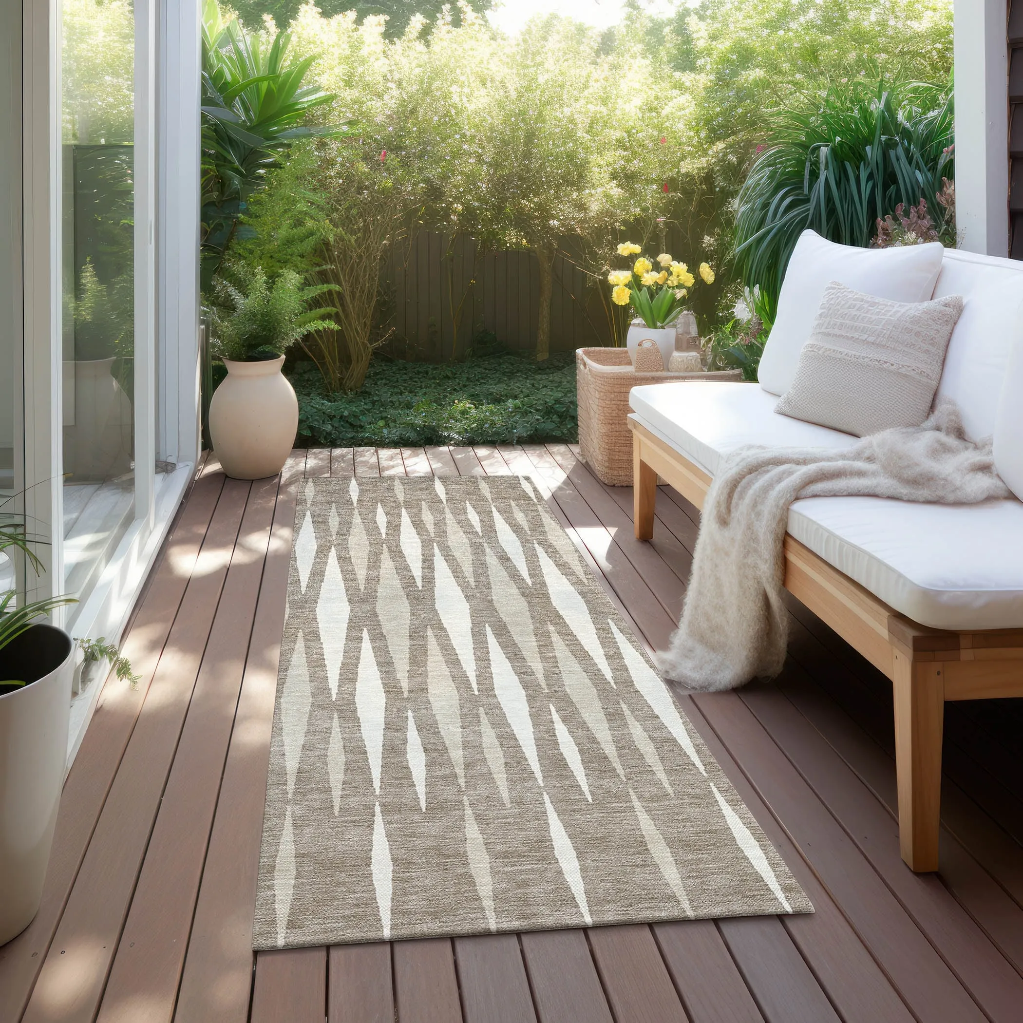 Machine Washable Indoor/ Outdoor Chantille Contemporary Mosaic Rug