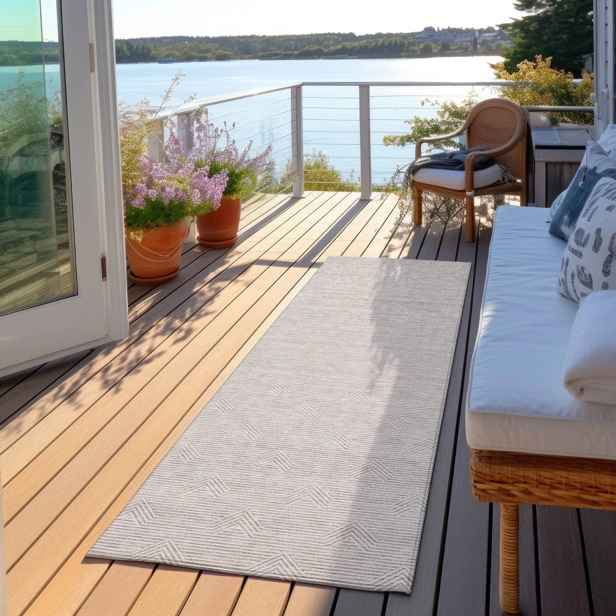 Machine Washable Indoor/ Outdoor Chantille Contemporary Stripe Rug