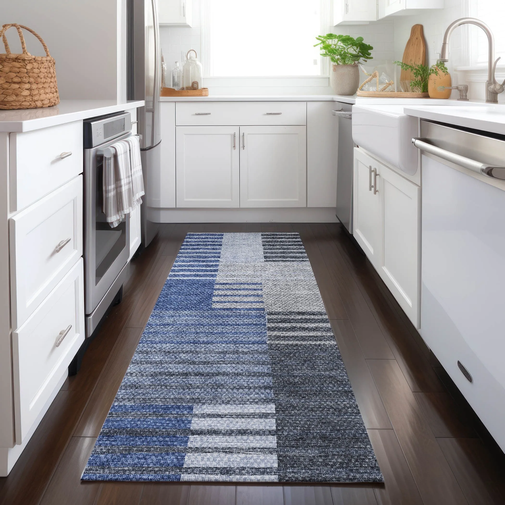 Machine Washable Indoor/ Outdoor Chantille Contemporary Stripes Rug