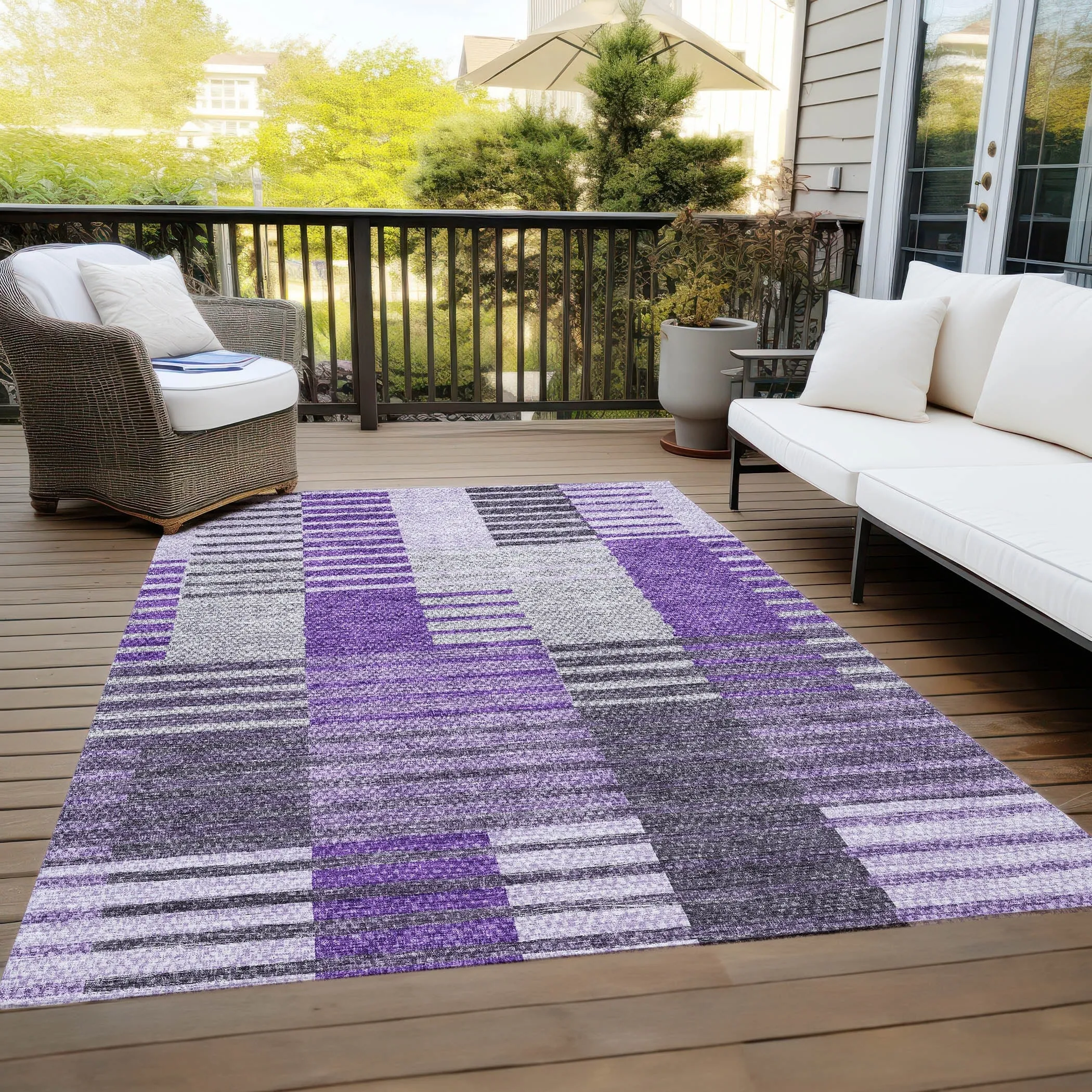 Machine Washable Indoor/ Outdoor Chantille Contemporary Stripes Rug