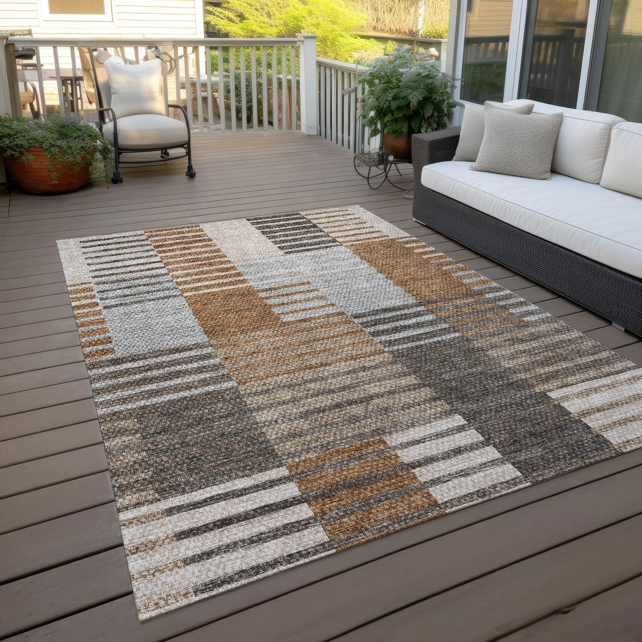 Machine Washable Indoor/ Outdoor Chantille Contemporary Stripes Rug
