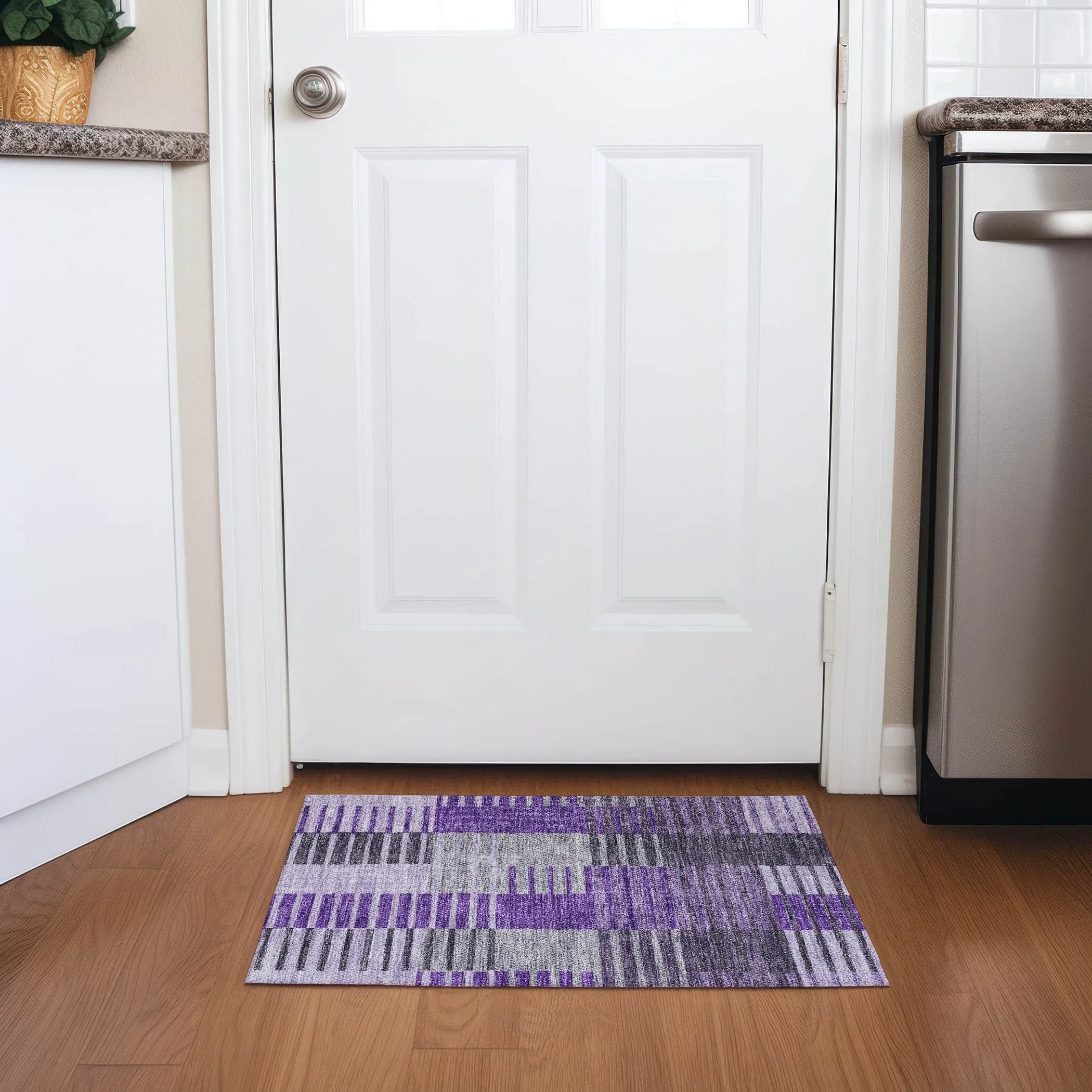 Machine Washable Indoor/ Outdoor Chantille Contemporary Stripes Rug