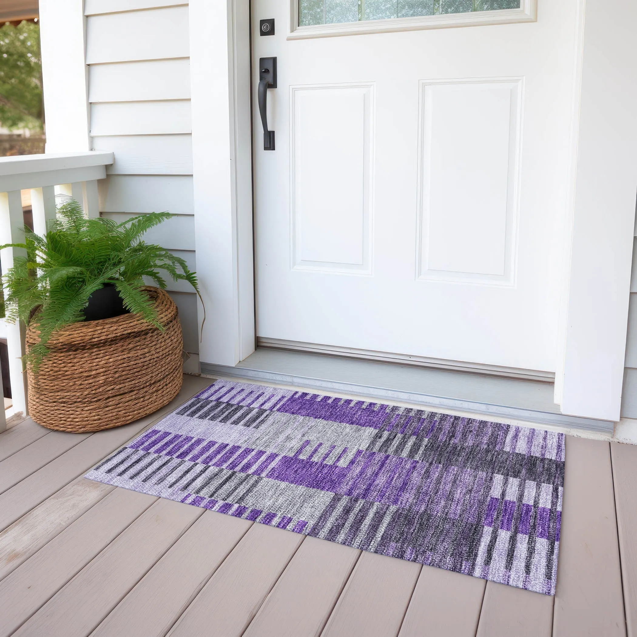 Machine Washable Indoor/ Outdoor Chantille Contemporary Stripes Rug
