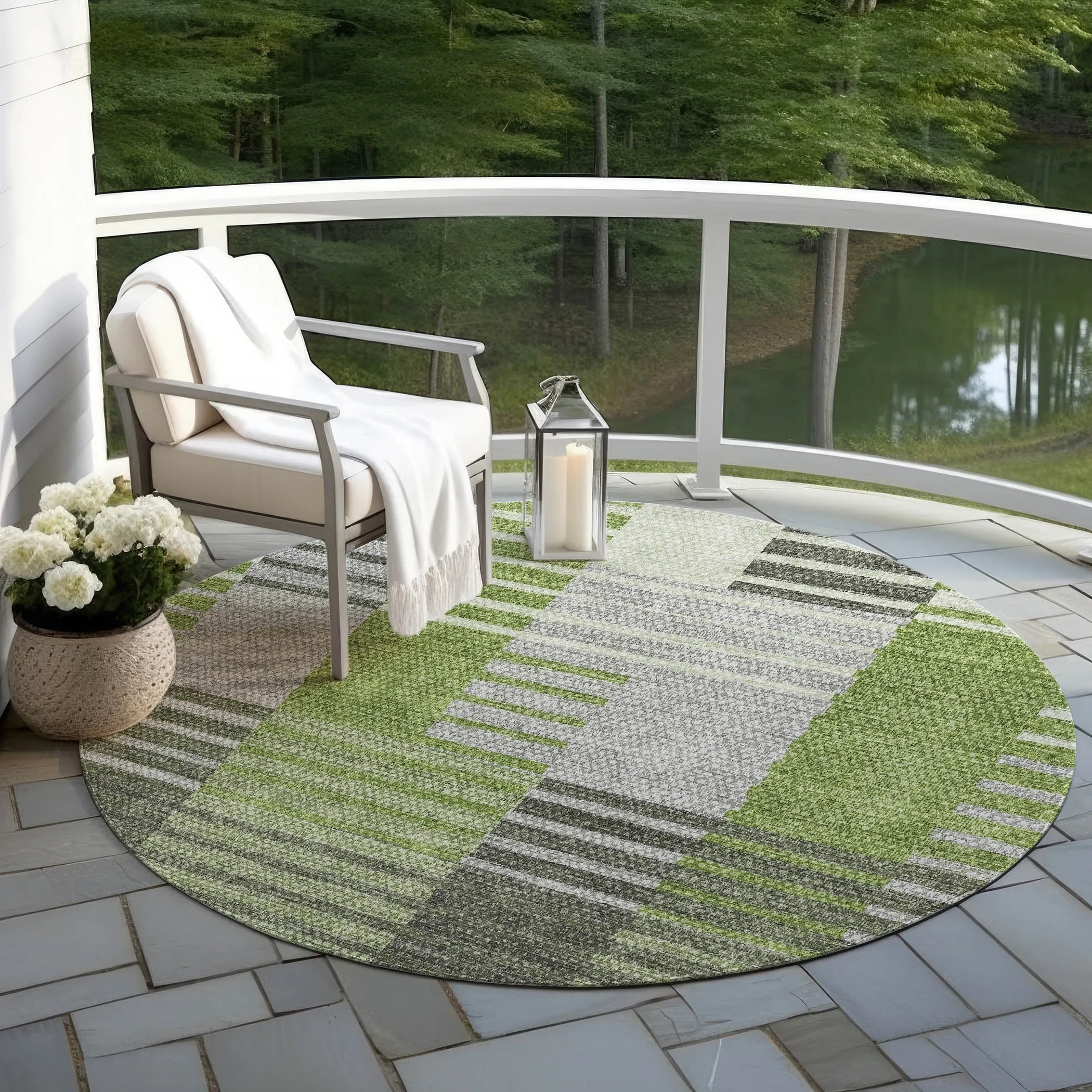 Machine Washable Indoor/ Outdoor Chantille Contemporary Stripes Rug