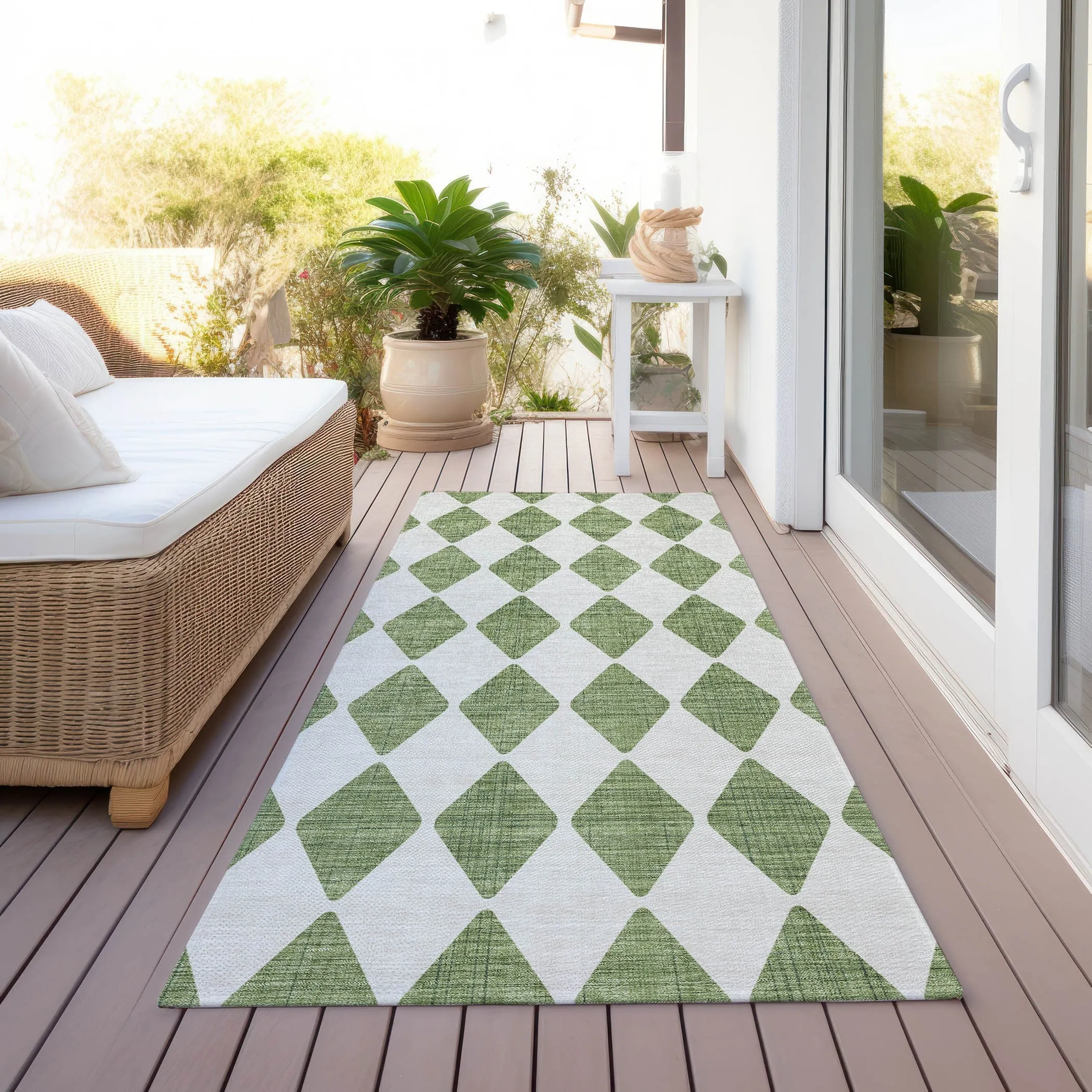 Machine Washable Indoor/ Outdoor Chantille Diamond Argyle Rug