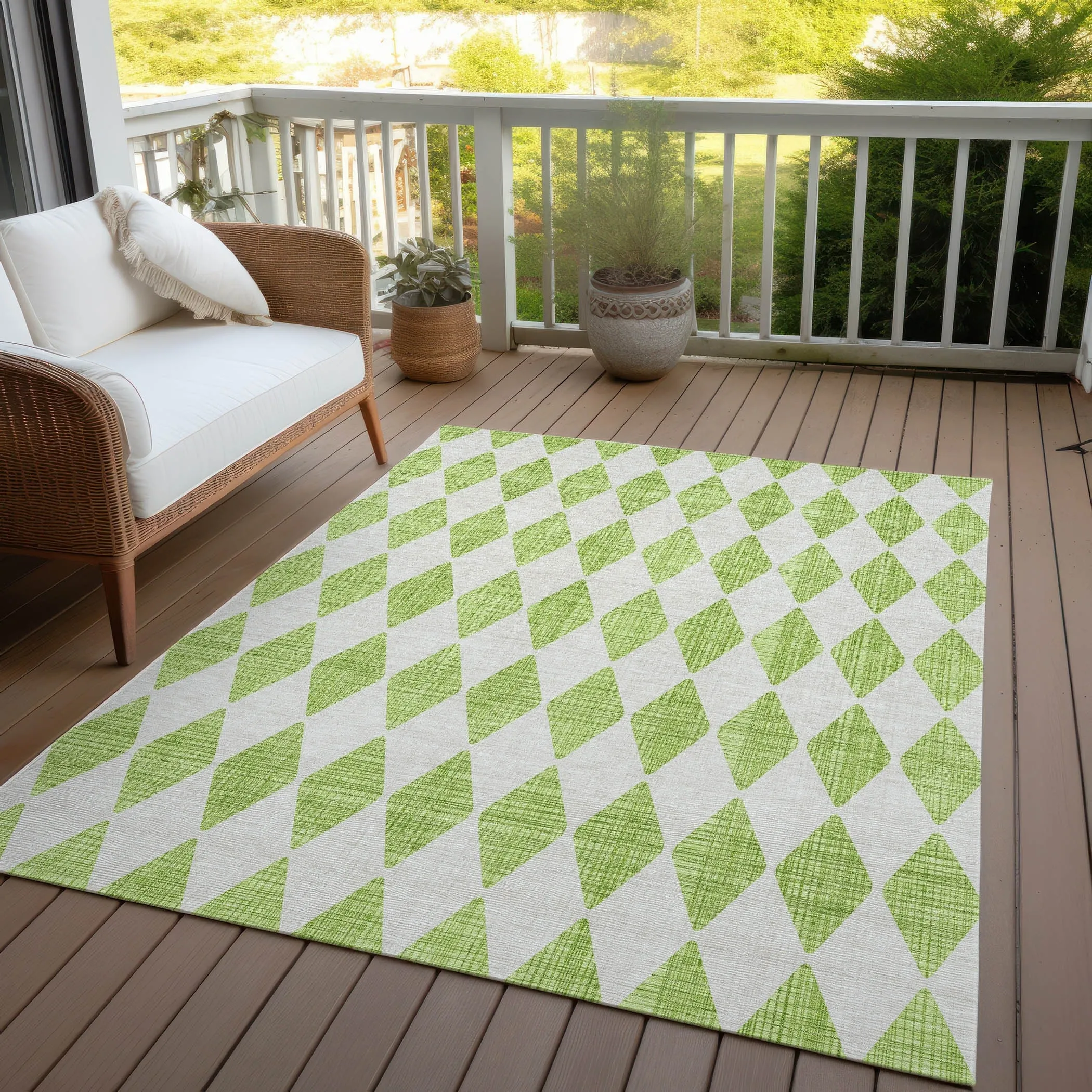 Machine Washable Indoor/ Outdoor Chantille Diamond Argyle Rug