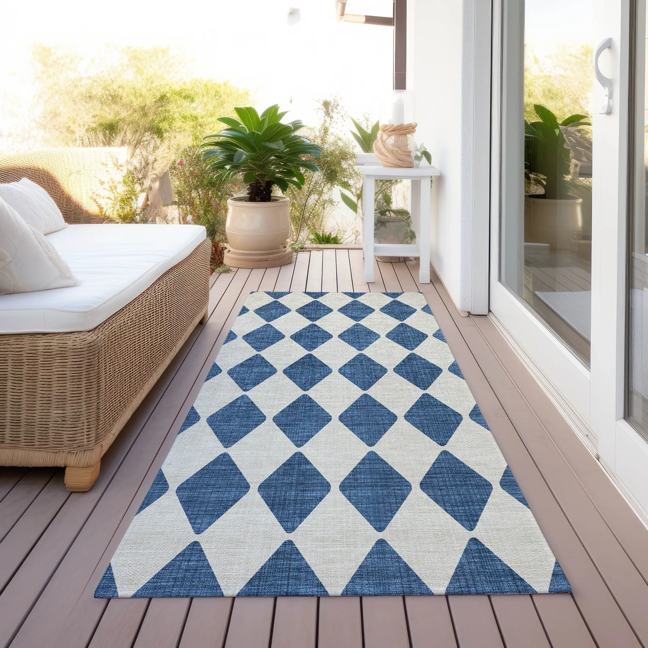 Machine Washable Indoor/ Outdoor Chantille Diamond Argyle Rug