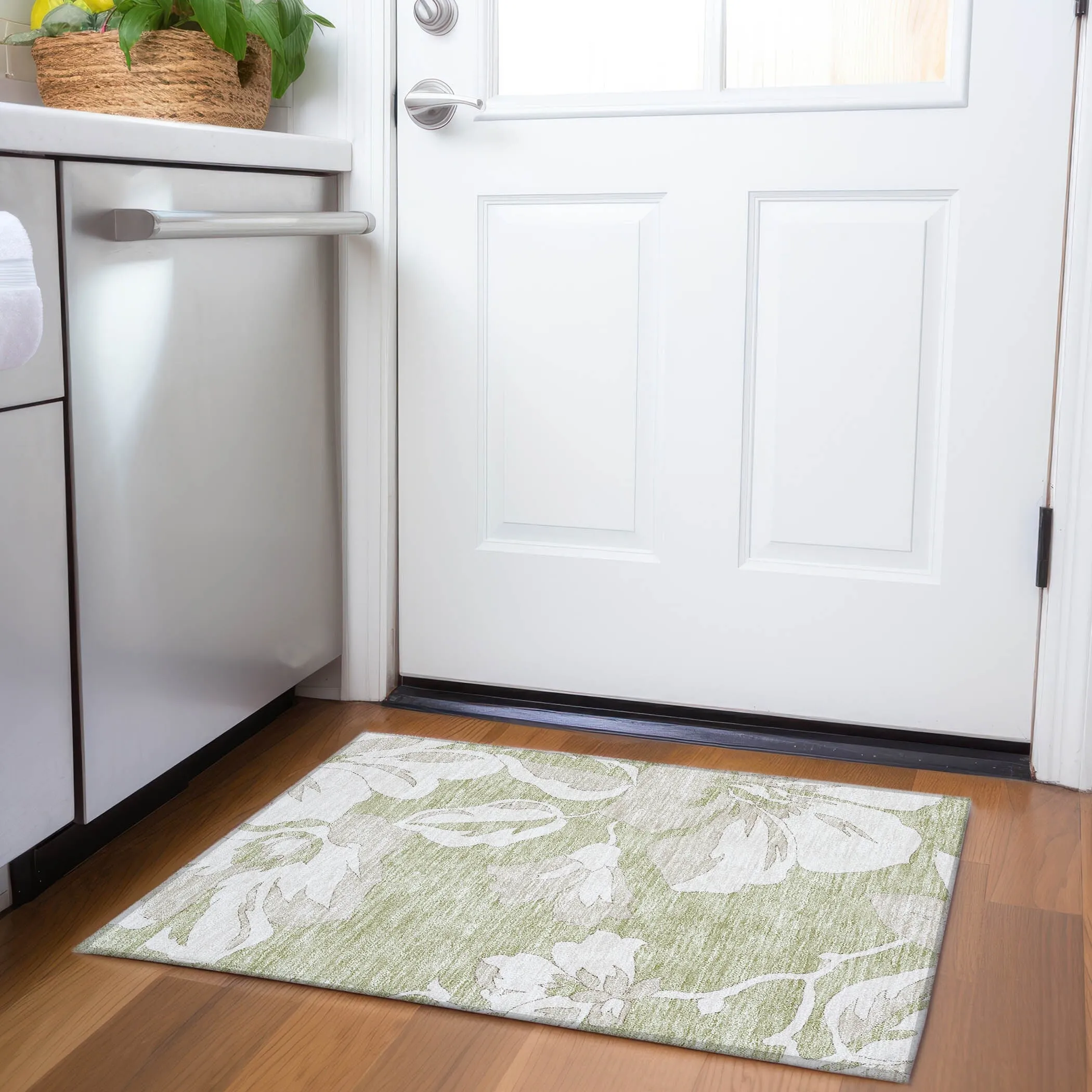 Machine Washable Indoor/ Outdoor Chantille Floral Rug