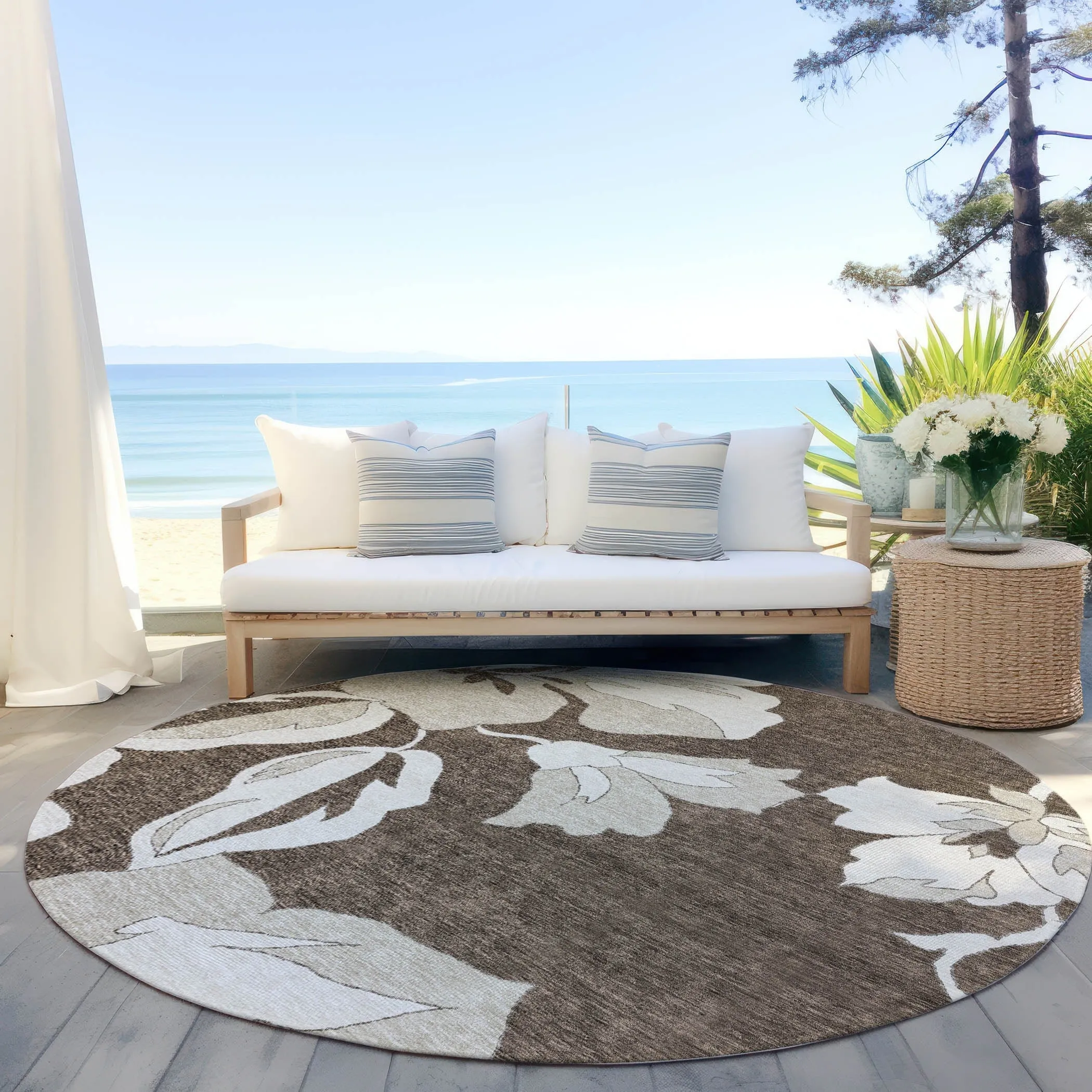 Machine Washable Indoor/ Outdoor Chantille Floral Rug