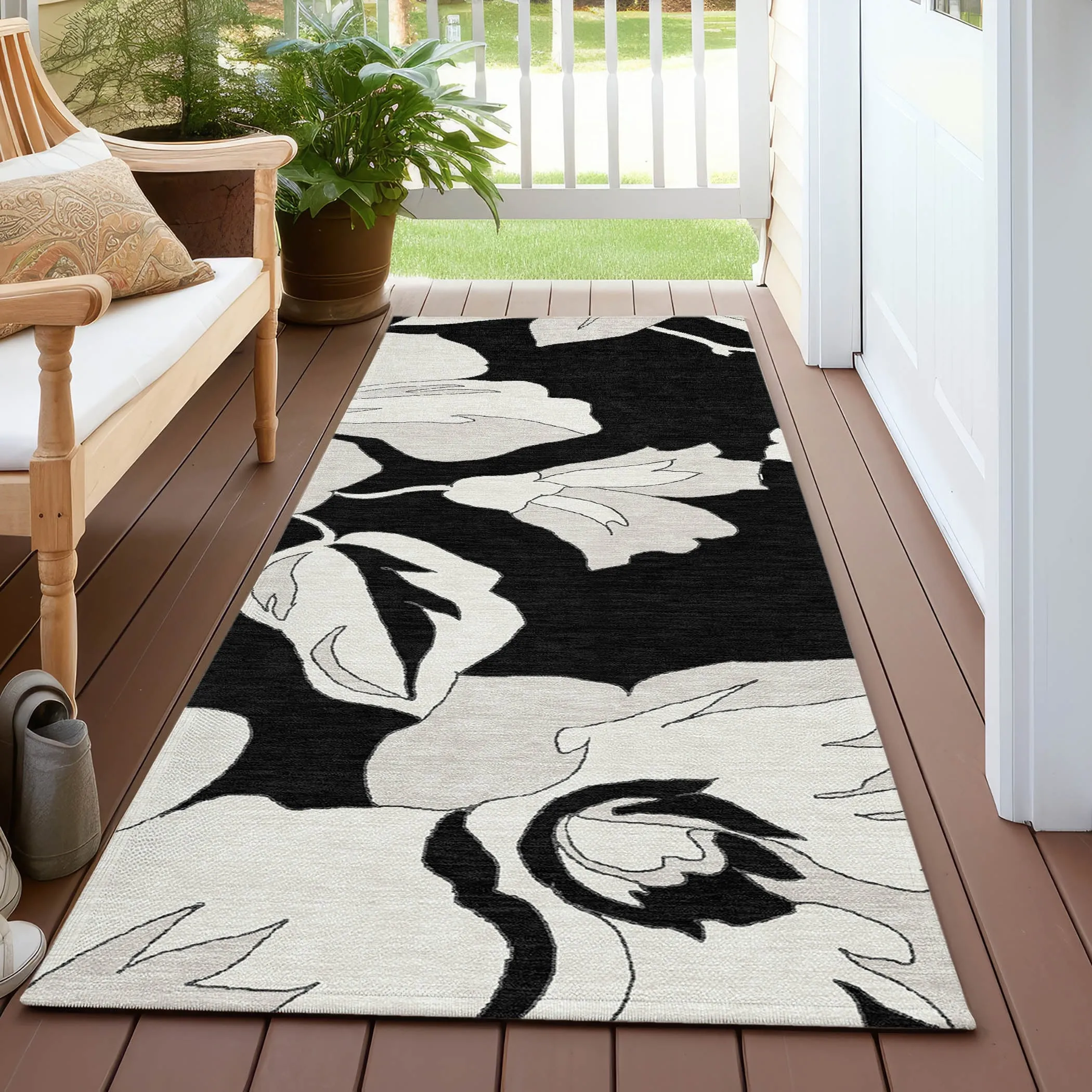 Machine Washable Indoor/ Outdoor Chantille Floral Rug