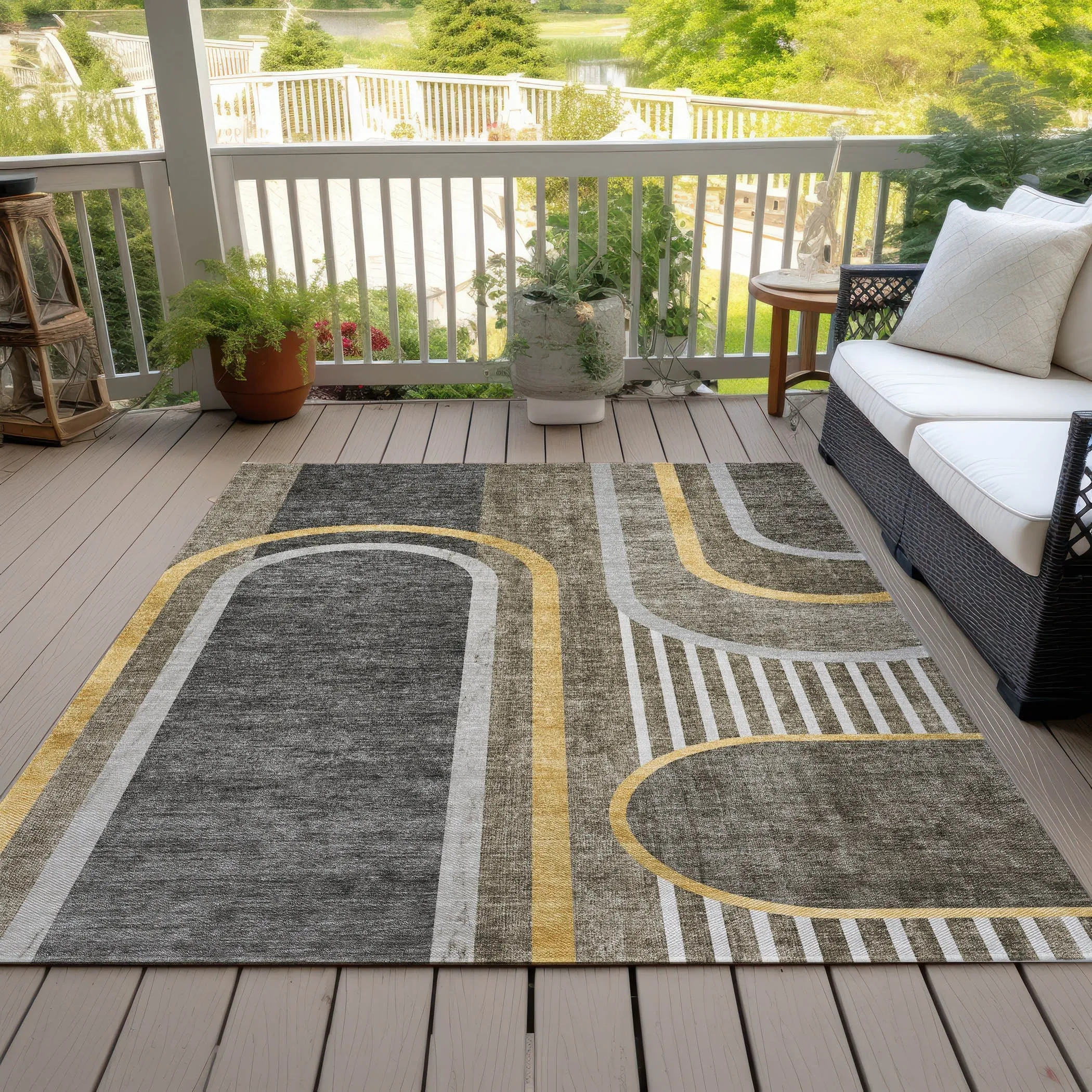 Machine Washable Indoor/ Outdoor Chantille Mid Century Modern Rug