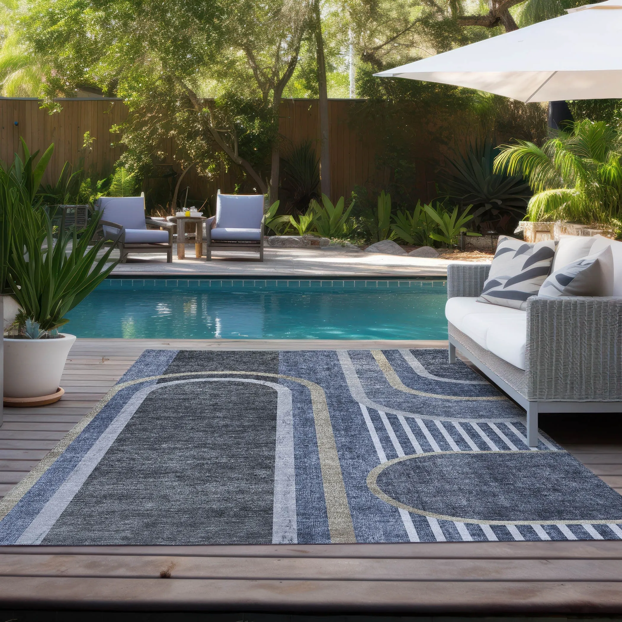 Machine Washable Indoor/ Outdoor Chantille Mid Century Modern Rug