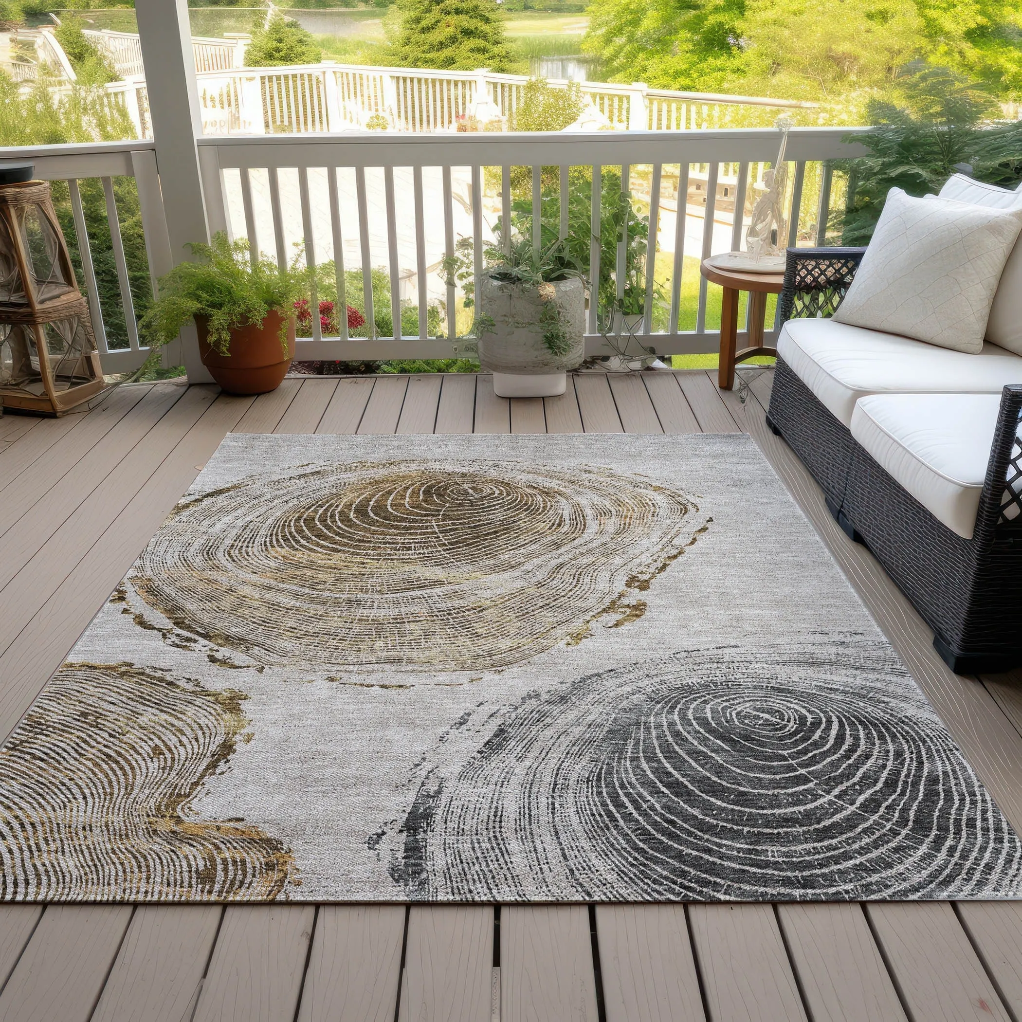 Machine Washable Indoor/ Outdoor Chantille Modern Tree Rug
