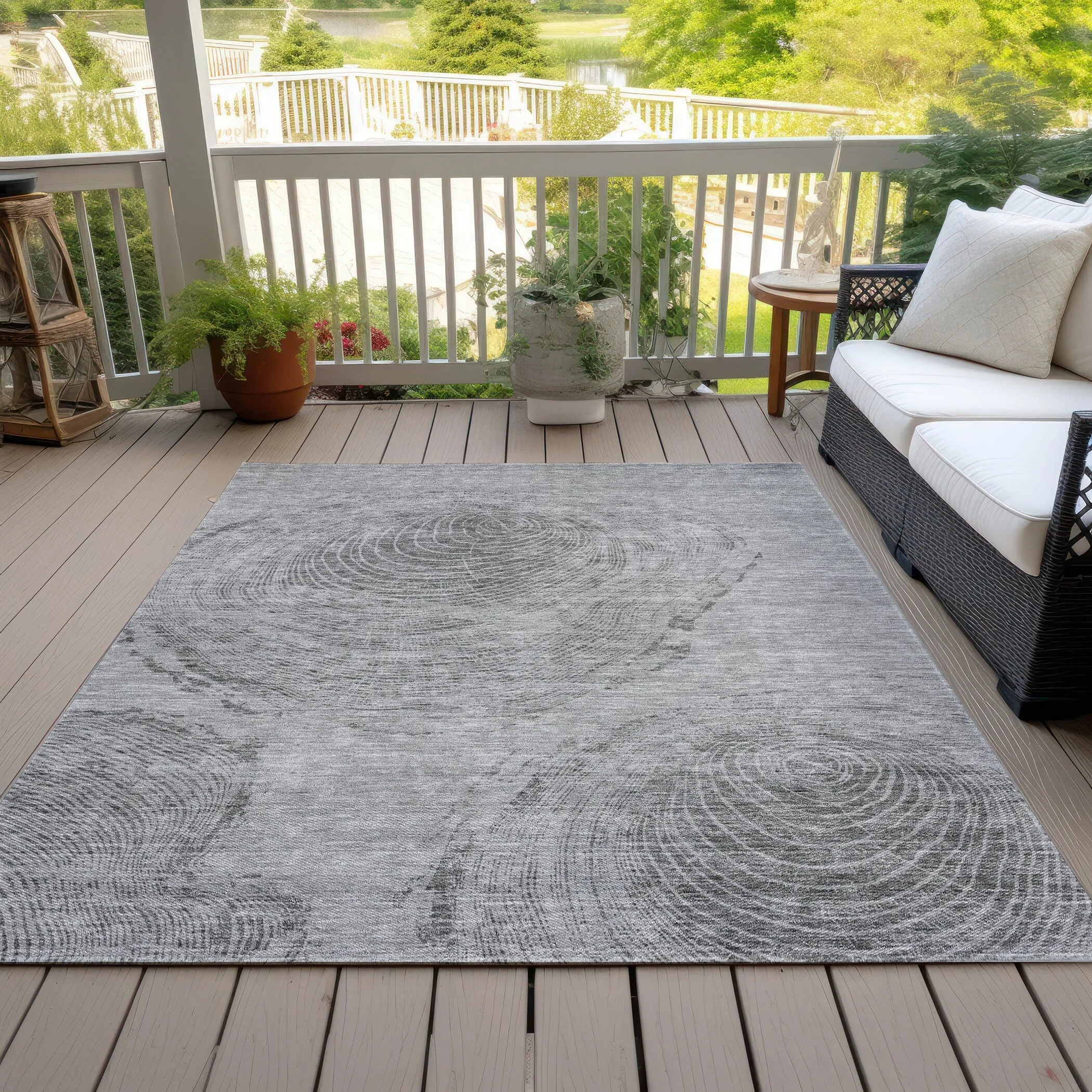Machine Washable Indoor/ Outdoor Chantille Modern Tree Rug