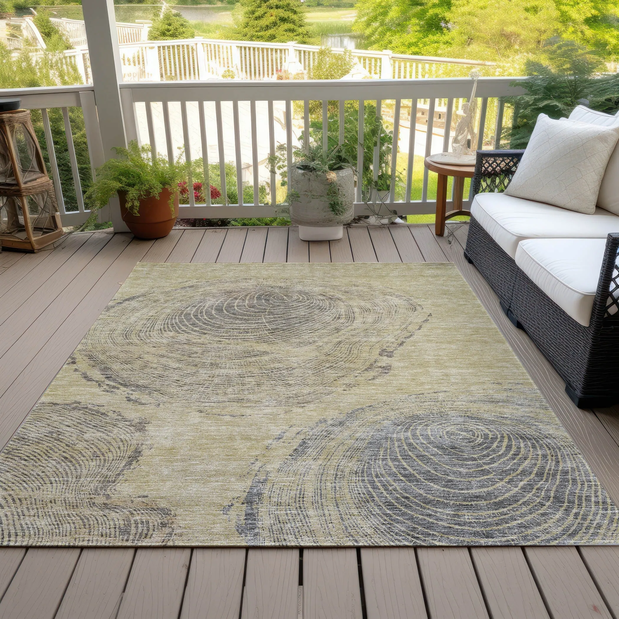 Machine Washable Indoor/ Outdoor Chantille Modern Tree Rug
