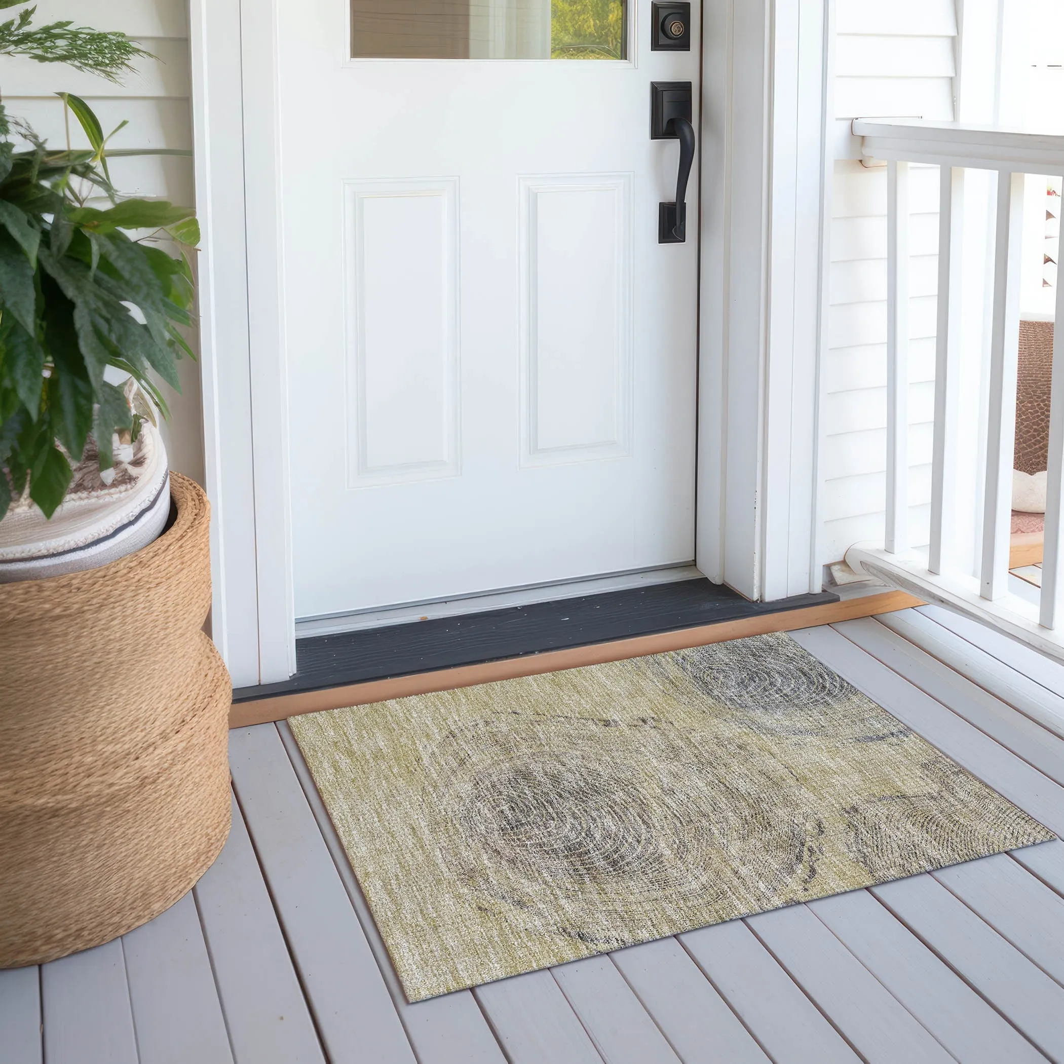 Machine Washable Indoor/ Outdoor Chantille Modern Tree Rug
