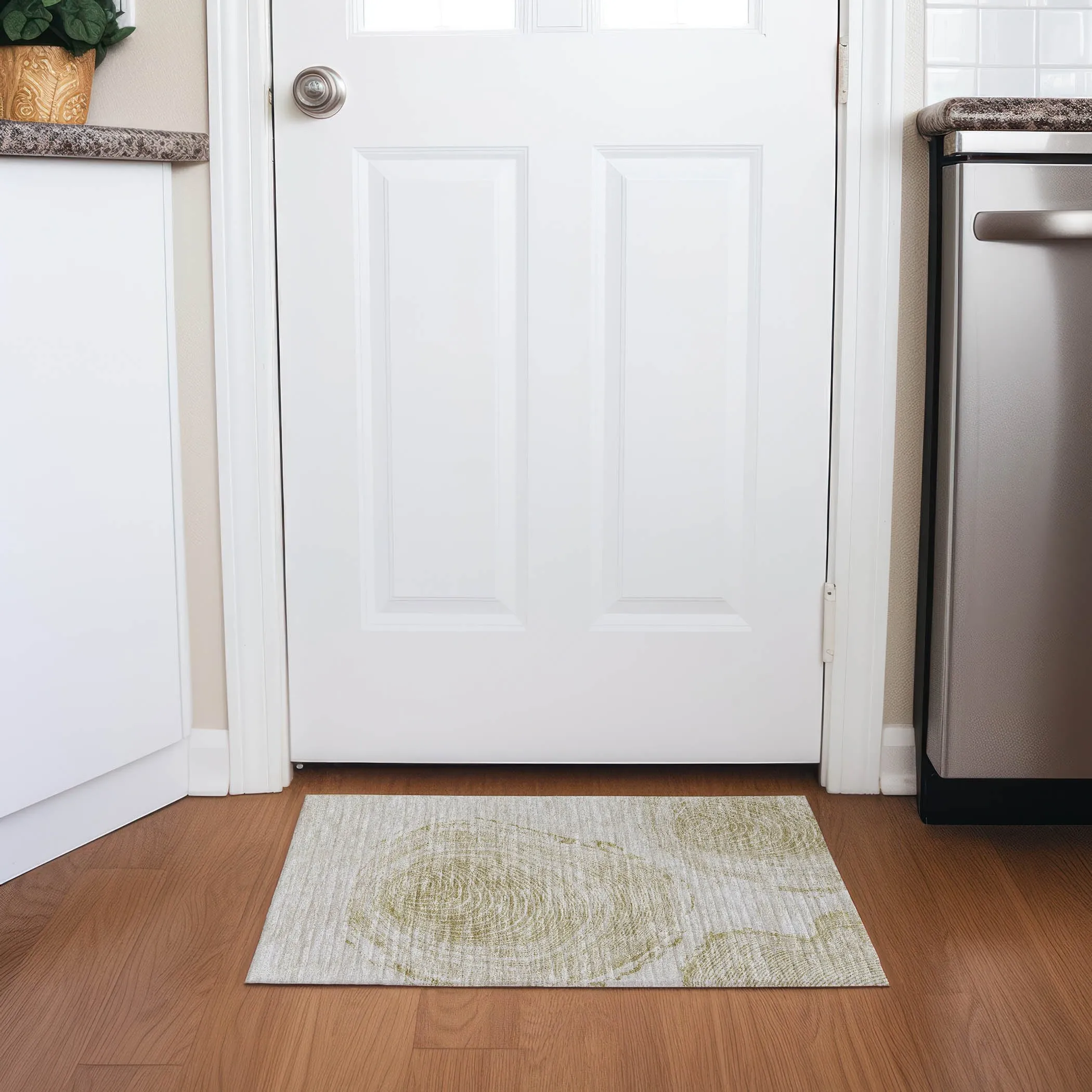 Machine Washable Indoor/ Outdoor Chantille Modern Tree Rug