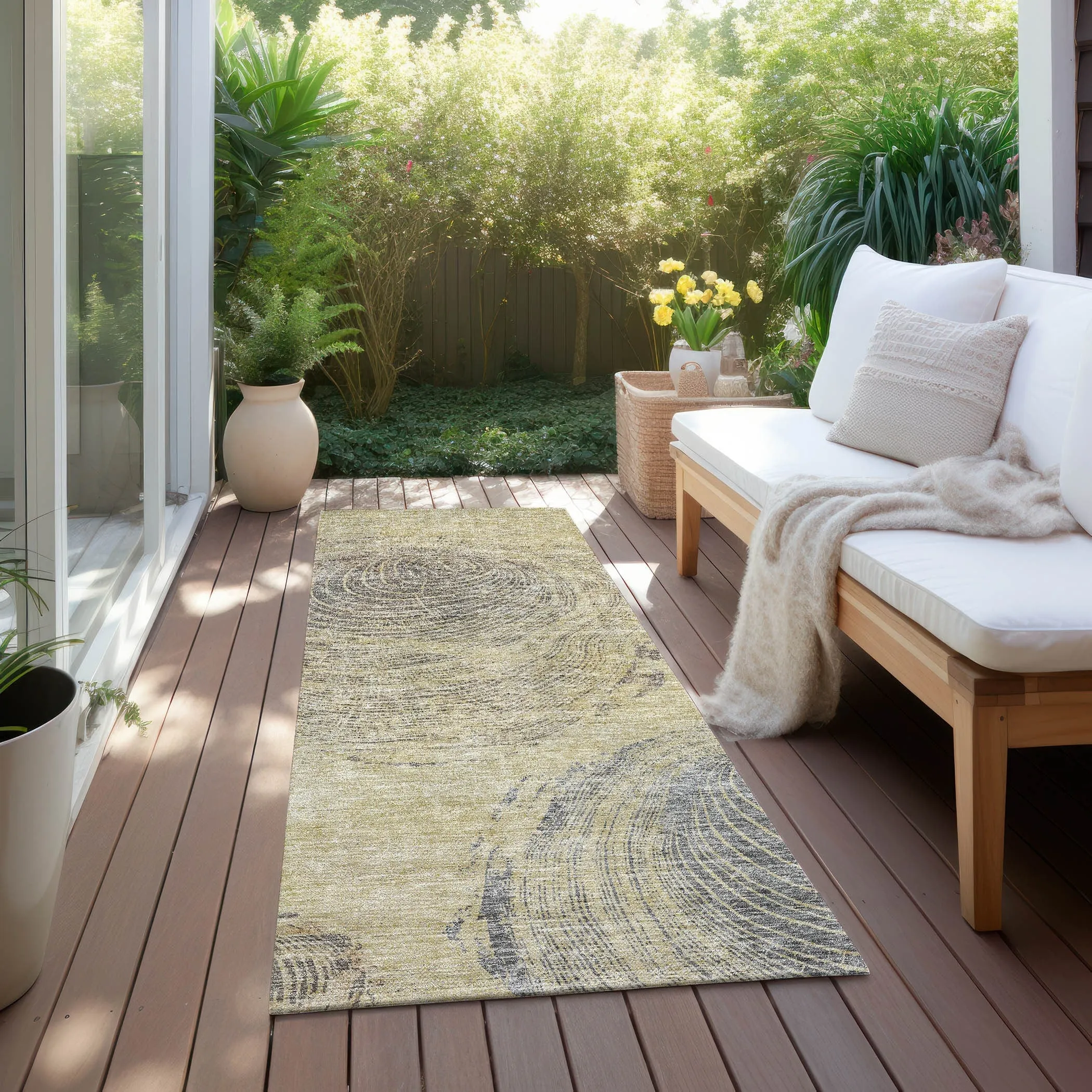 Machine Washable Indoor/ Outdoor Chantille Modern Tree Rug