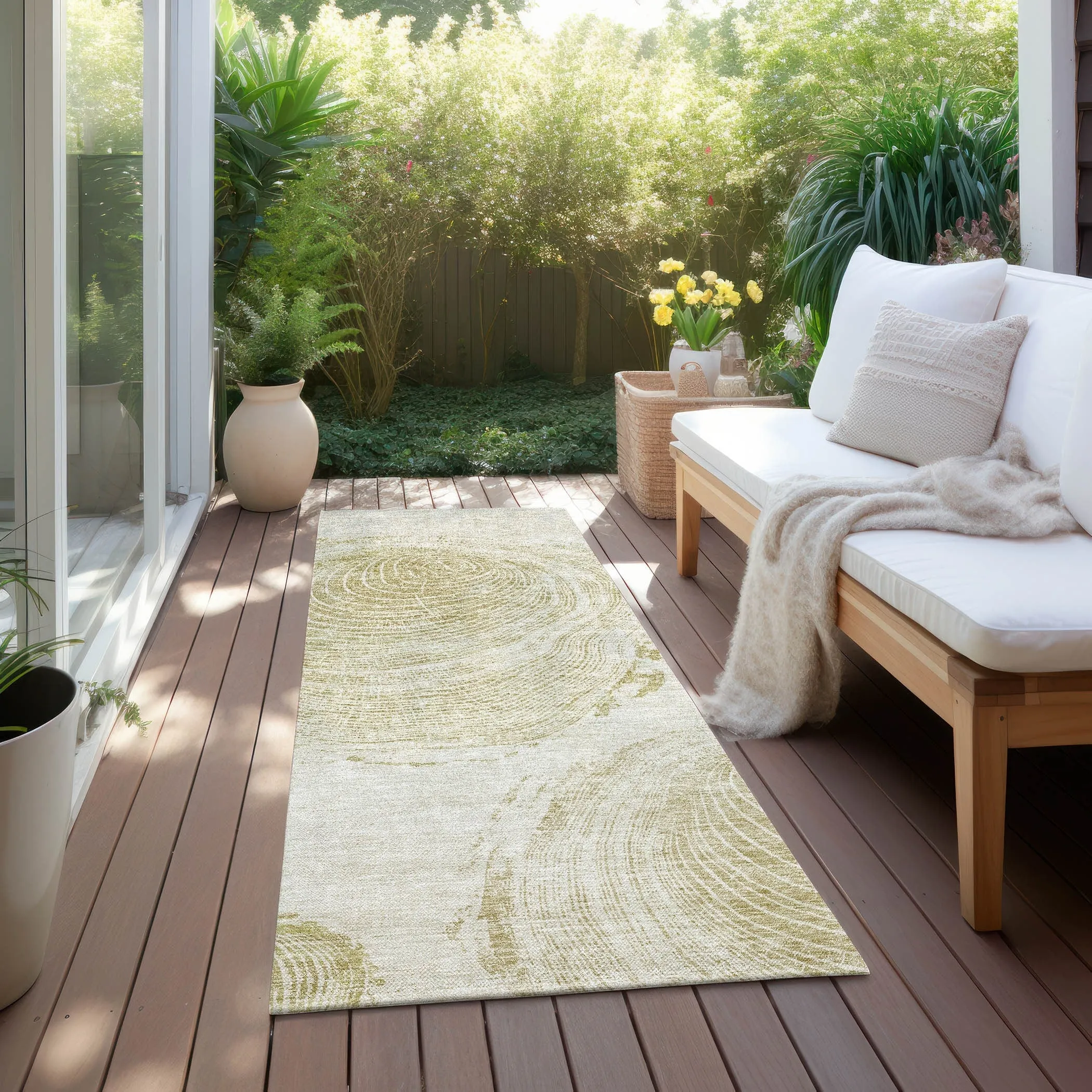 Machine Washable Indoor/ Outdoor Chantille Modern Tree Rug