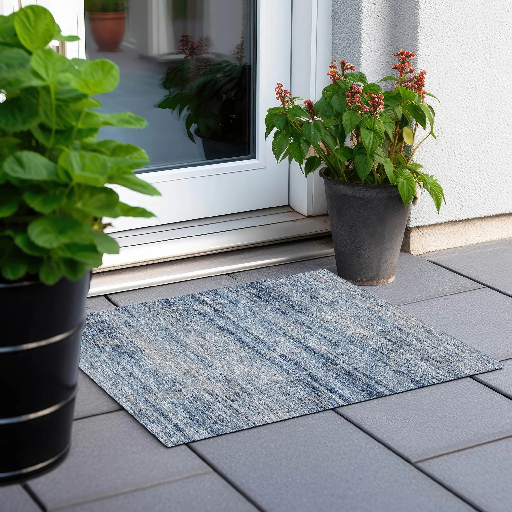 Machine Washable Indoor/ Outdoor Chantille Ombre Solid Rug