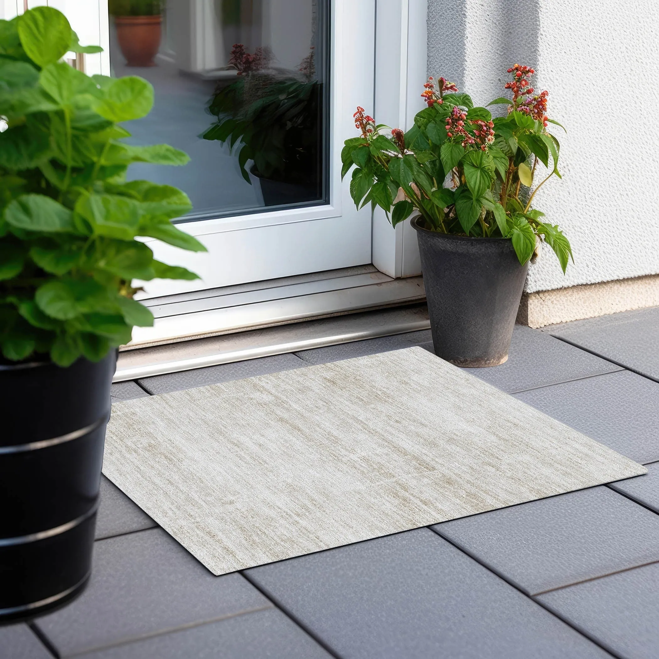 Machine Washable Indoor/ Outdoor Chantille Ombre Solid Rug