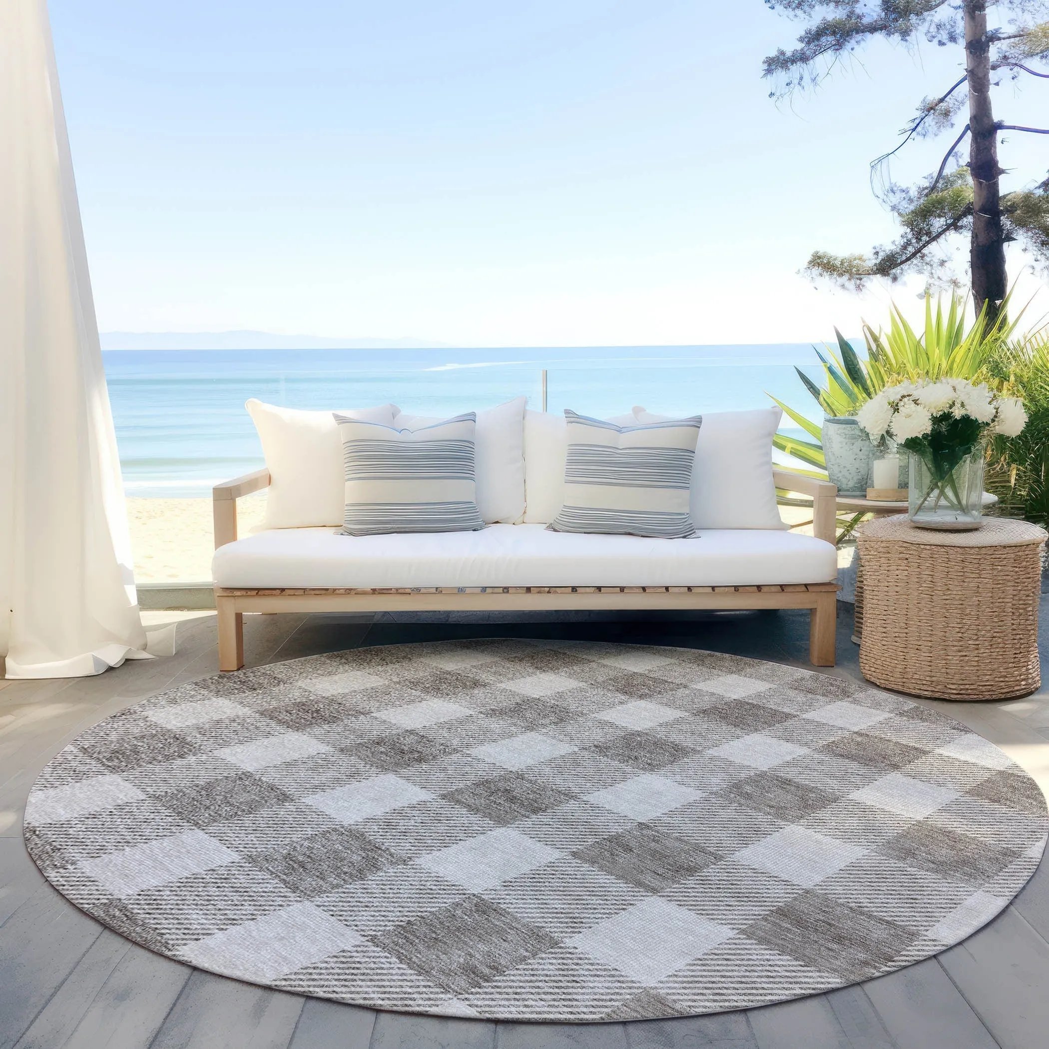 Machine Washable Indoor/ Outdoor Chantille Plaid Rug