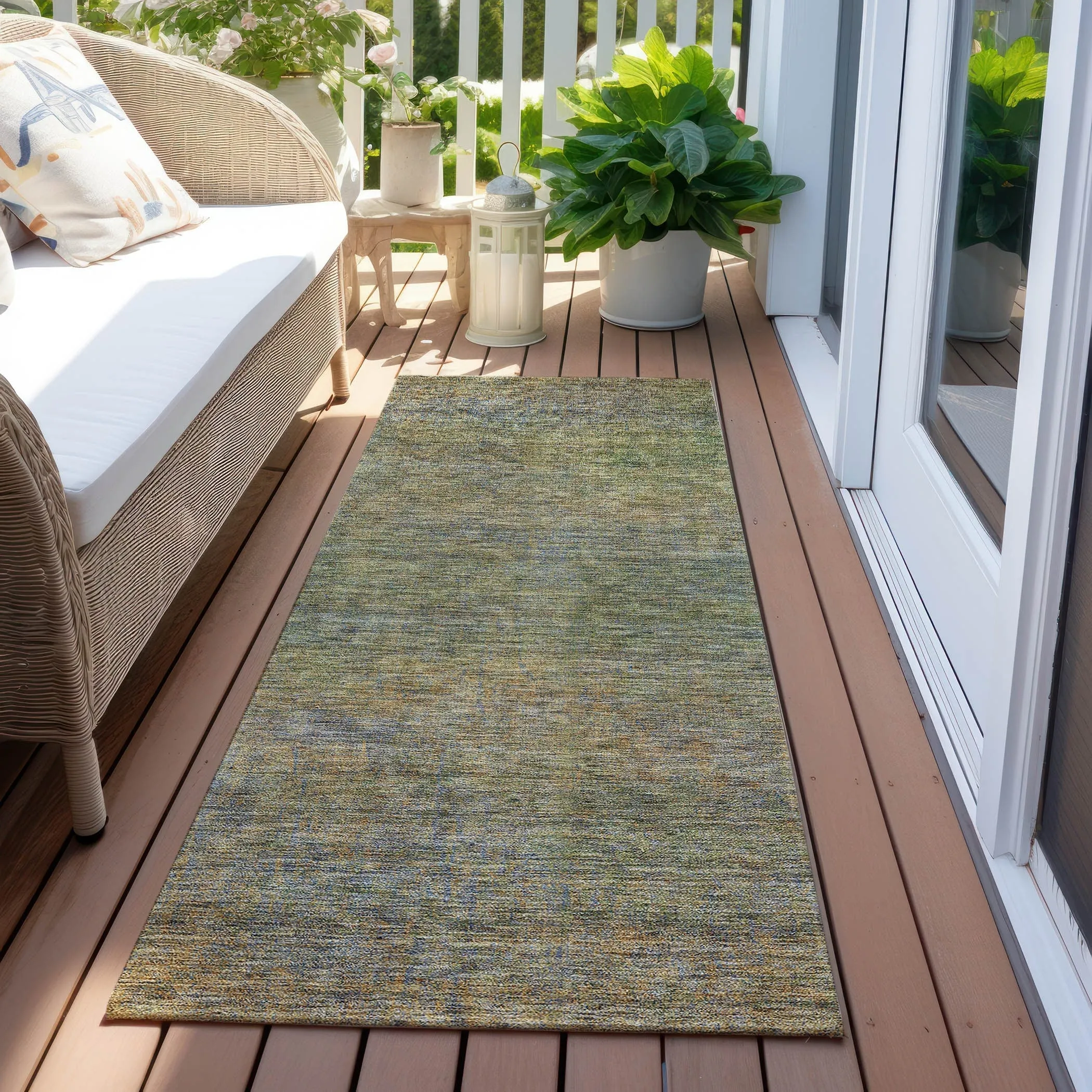 Machine Washable Indoor/ Outdoor Chantille Solid Ombre Rug