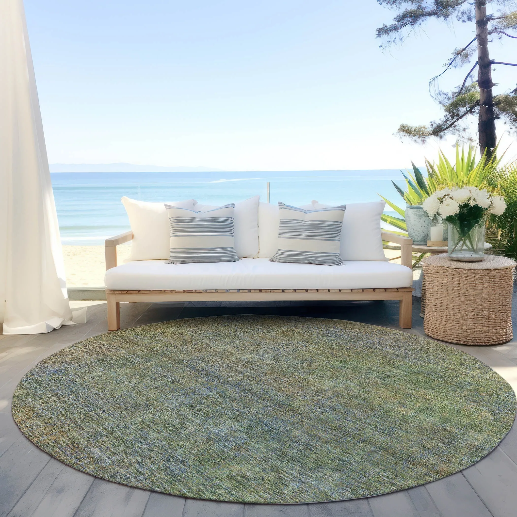 Machine Washable Indoor/ Outdoor Chantille Solid Ombre Rug