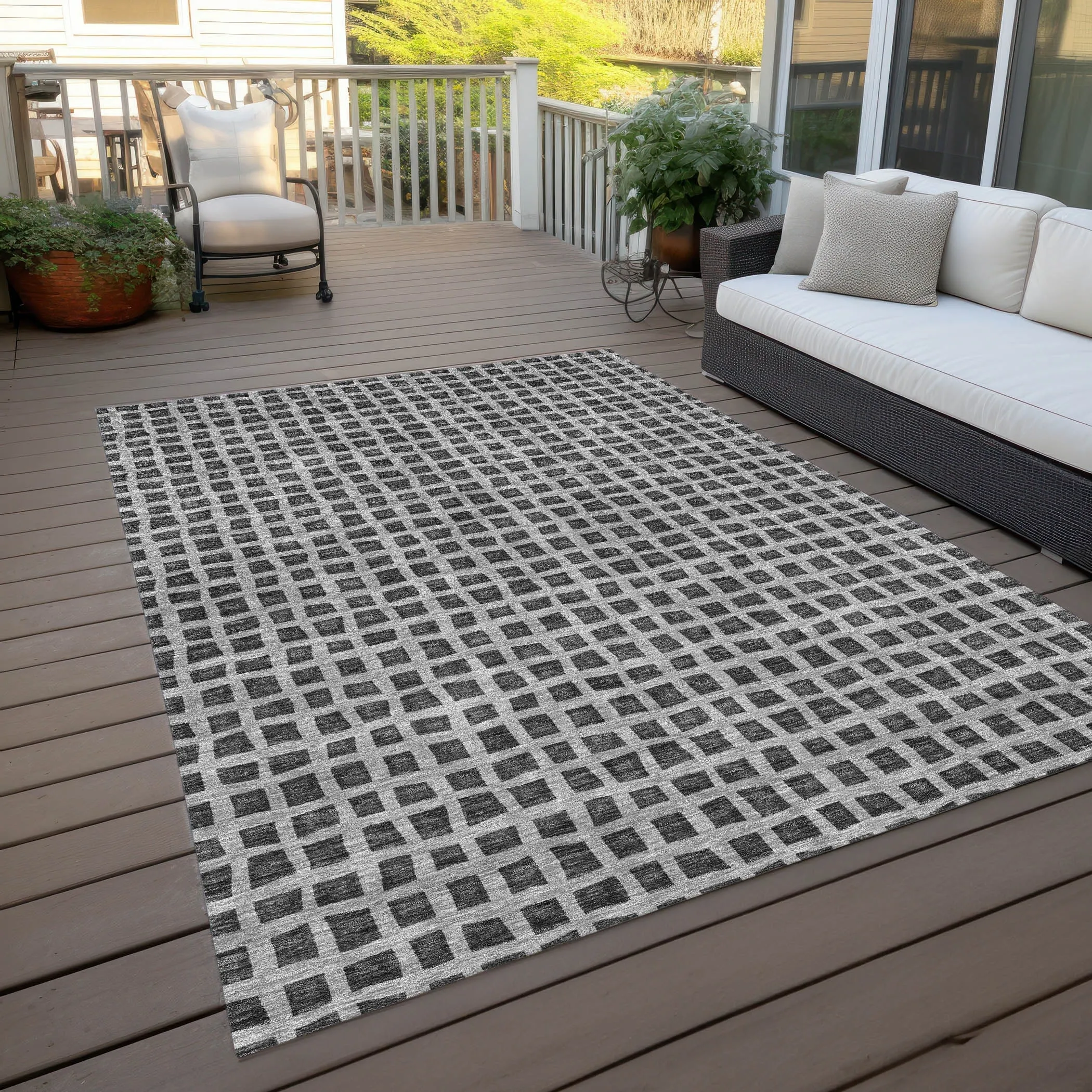 Machine Washable Indoor/ Outdoor Chantille Squares Rug