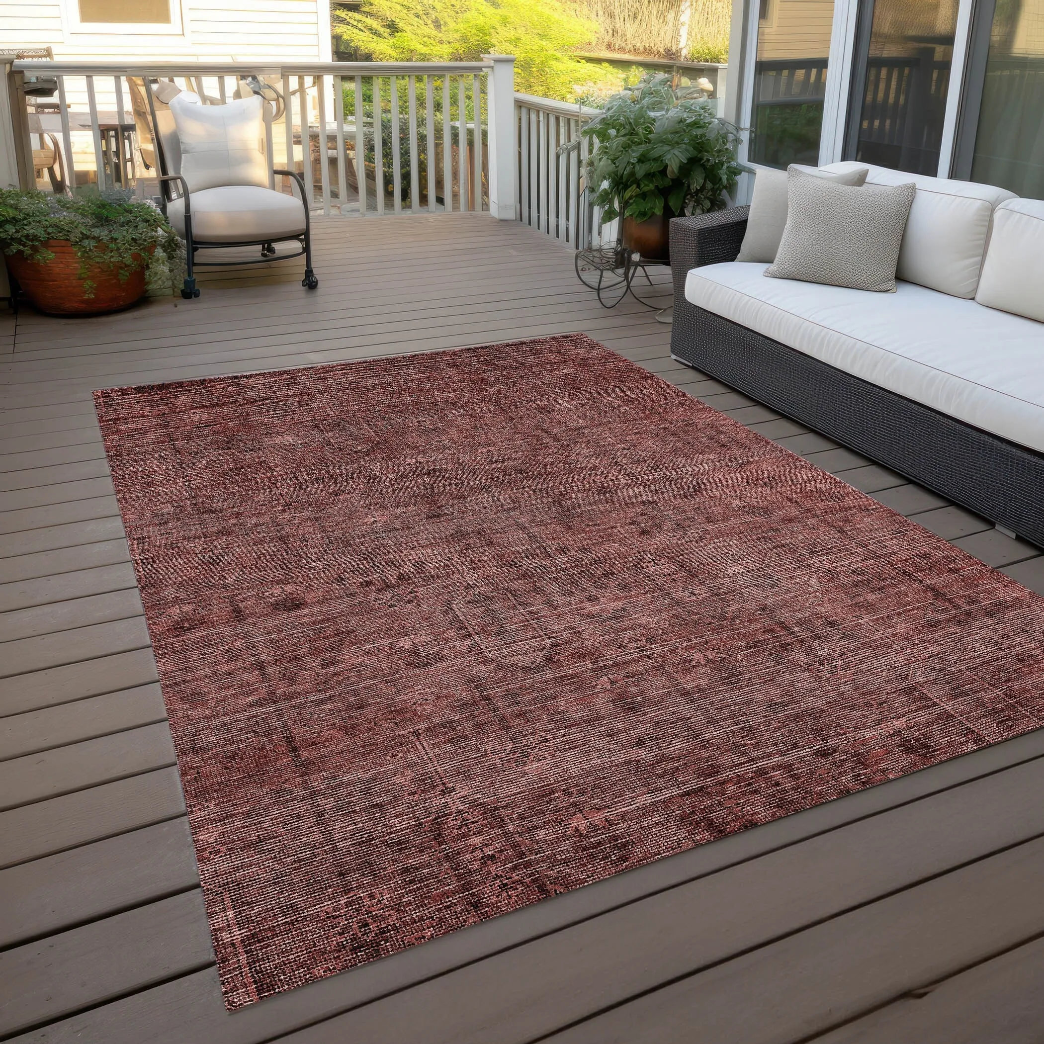 Machine Washable Indoor/ Outdoor Chantille Traditional Distressed Rug
