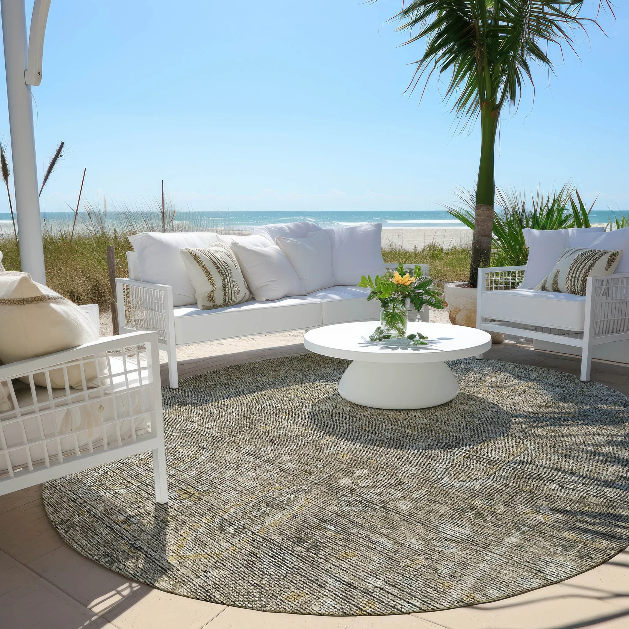 Machine Washable Indoor/ Outdoor Chantille Traditional Distressed Rug
