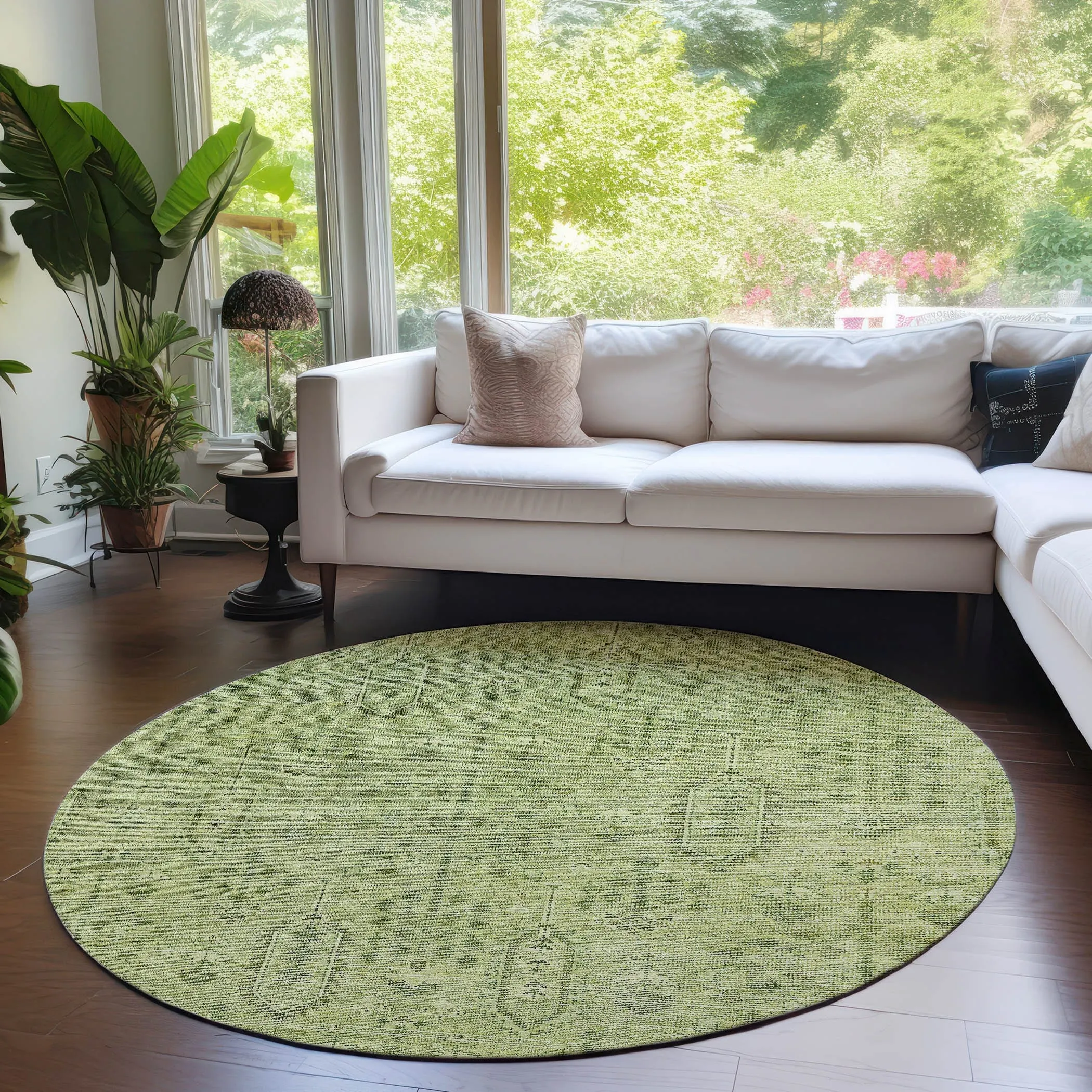 Machine Washable Indoor/ Outdoor Chantille Traditional Distressed Rug