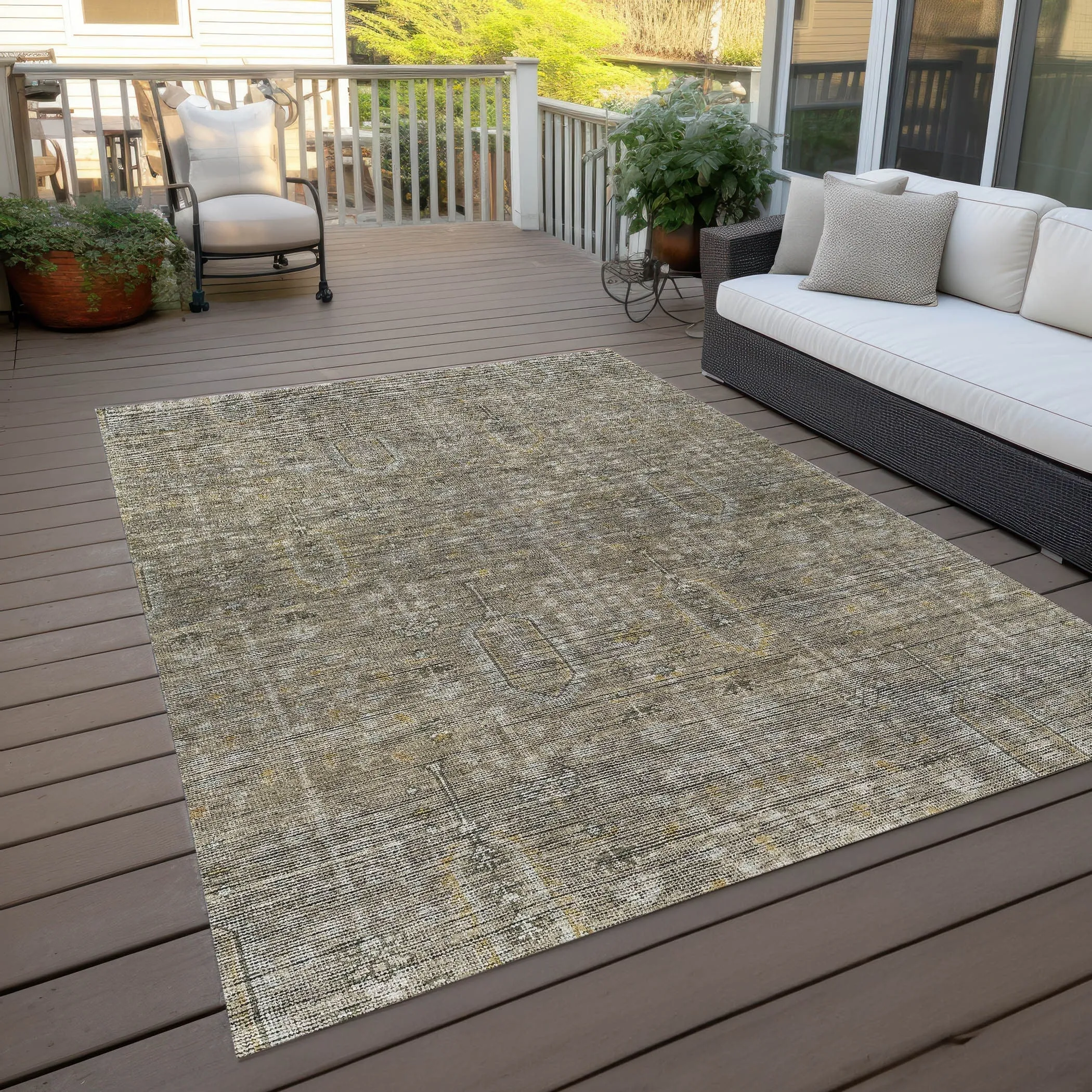 Machine Washable Indoor/ Outdoor Chantille Traditional Distressed Rug