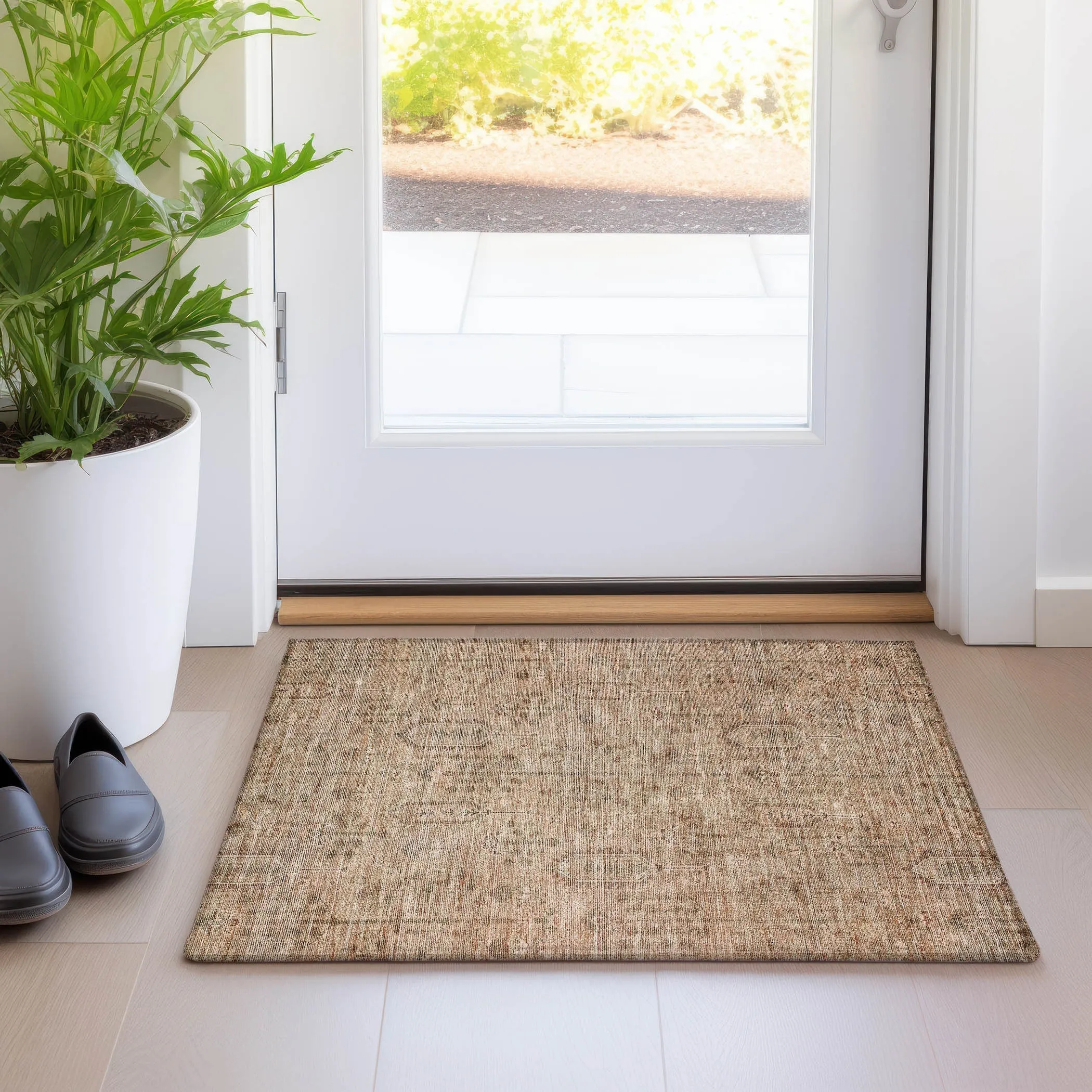 Machine Washable Indoor/ Outdoor Chantille Traditional Distressed Rug
