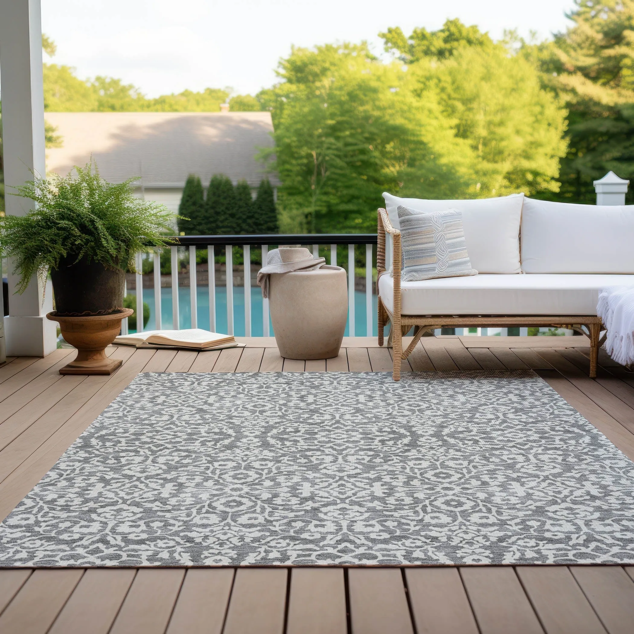Machine Washable Indoor/ Outdoor Chantille Traditional Farmhouse Rug