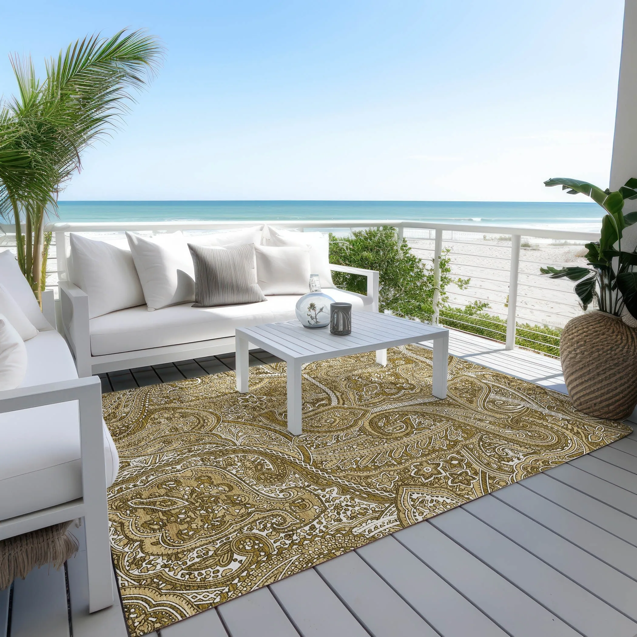 Machine Washable Indoor/ Outdoor Chantille Traditional Paisley Rug